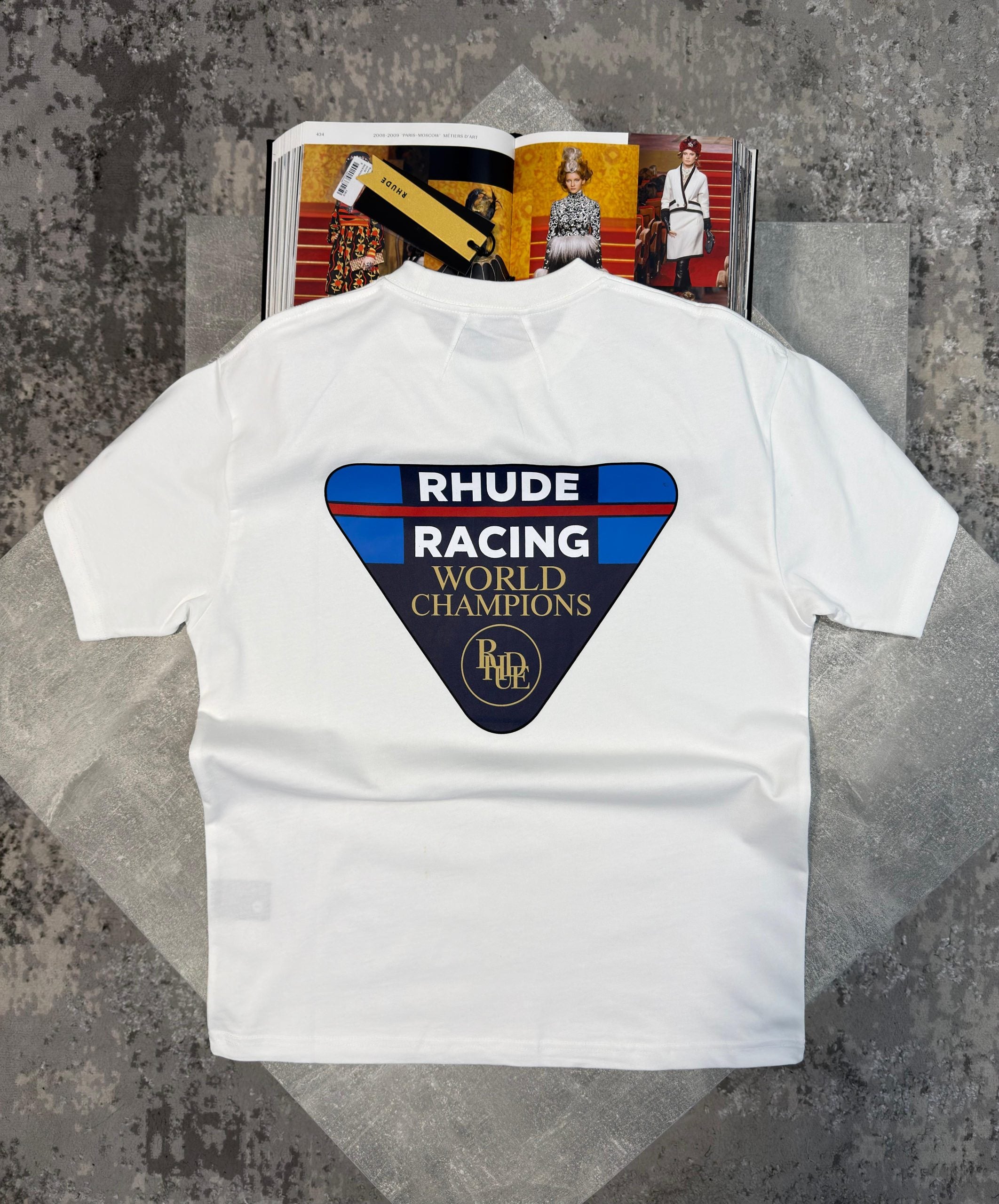 Hude Tshirt white image 1