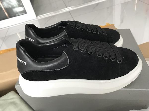 MQ' BLACK SUEDE image 1