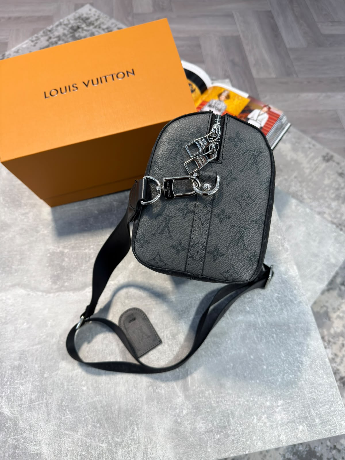 Lv Mens bag image 5