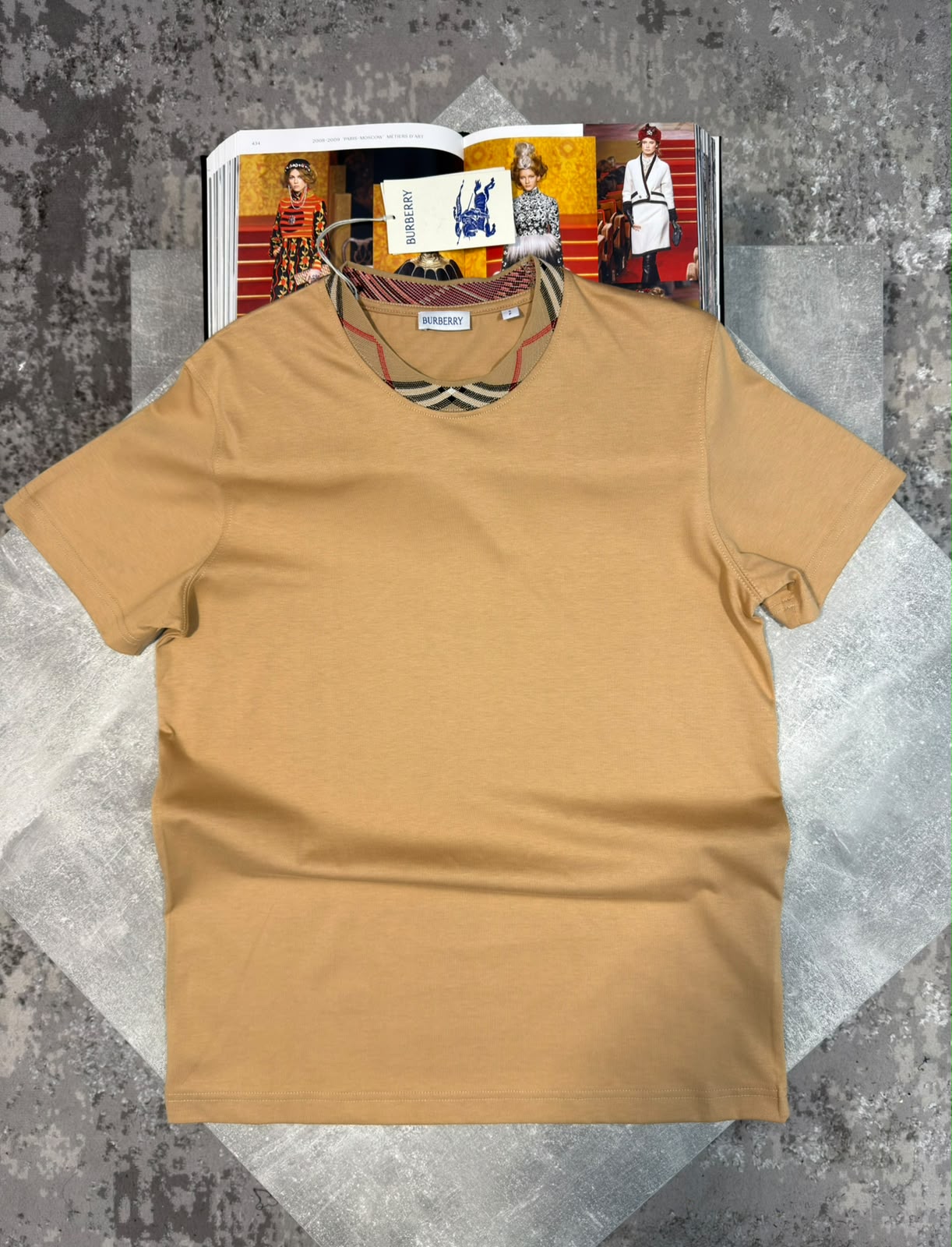Burb Tshirt Khaki image 0