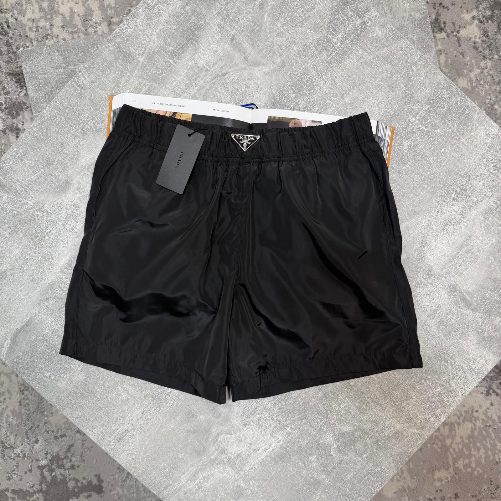 Rada Shorts Black image 0