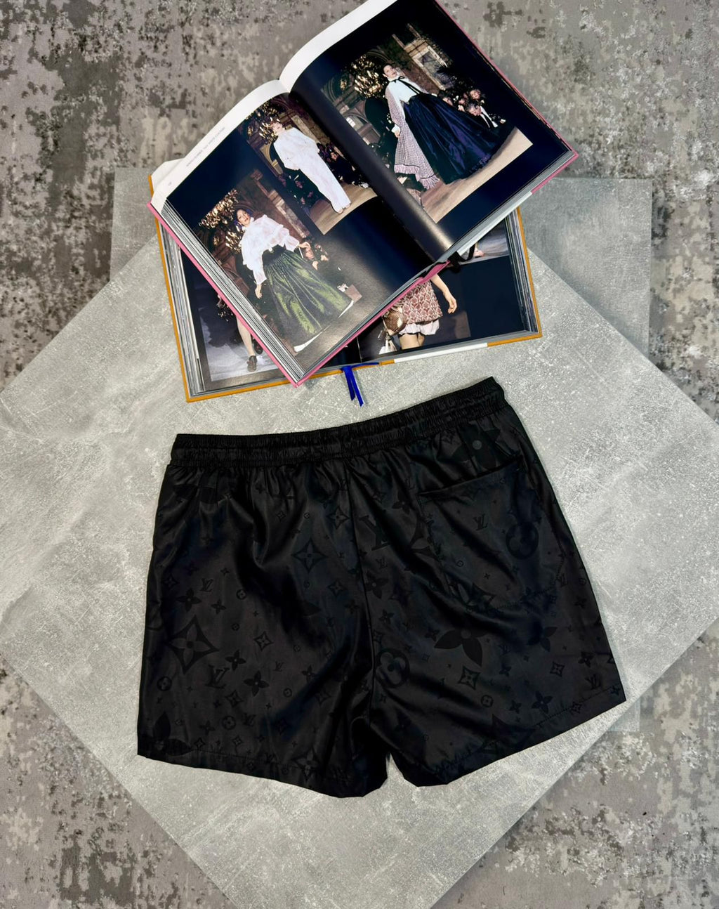 Lv shorts image 1