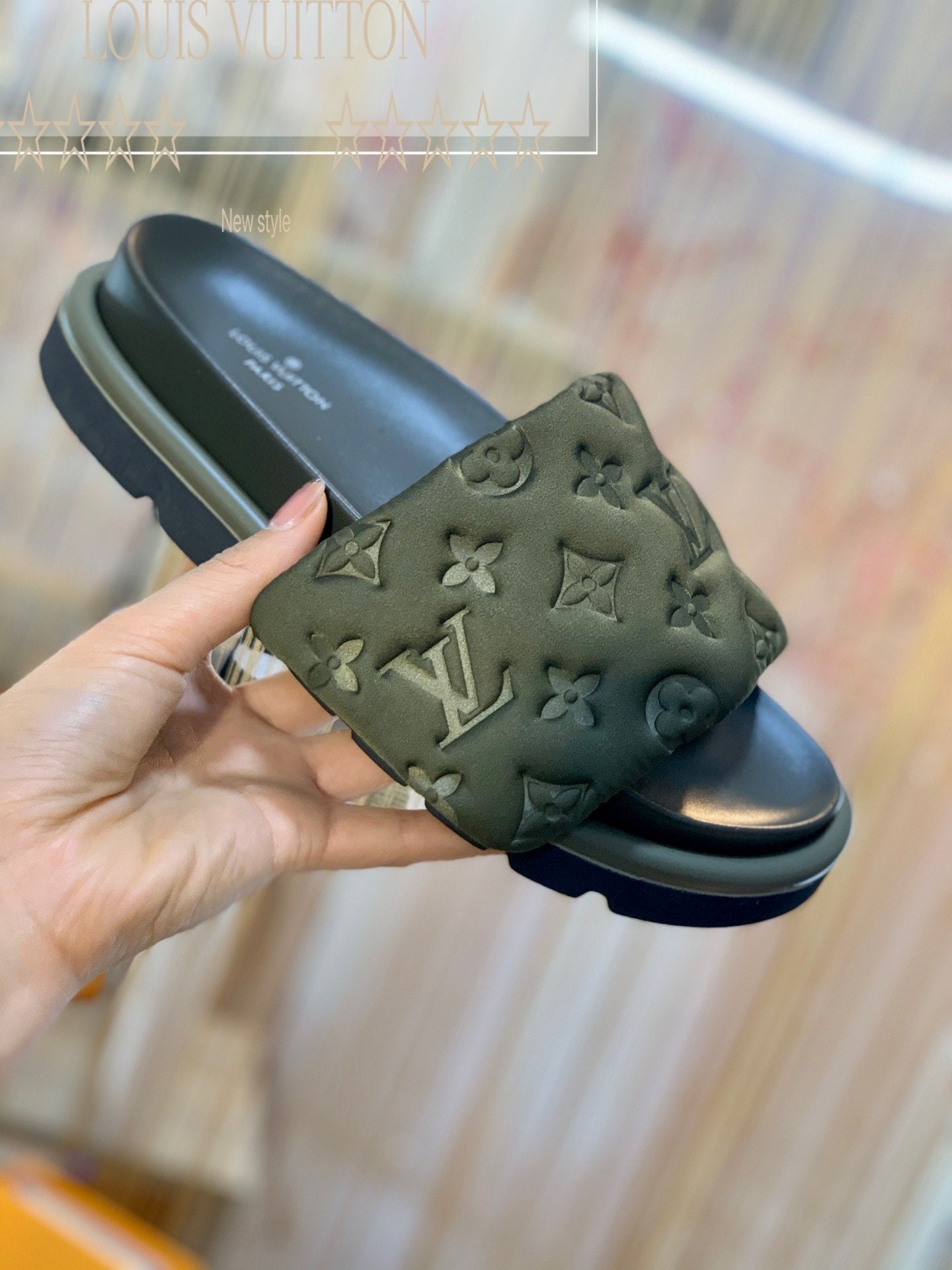 GREEN PILOW SLIDES image 2