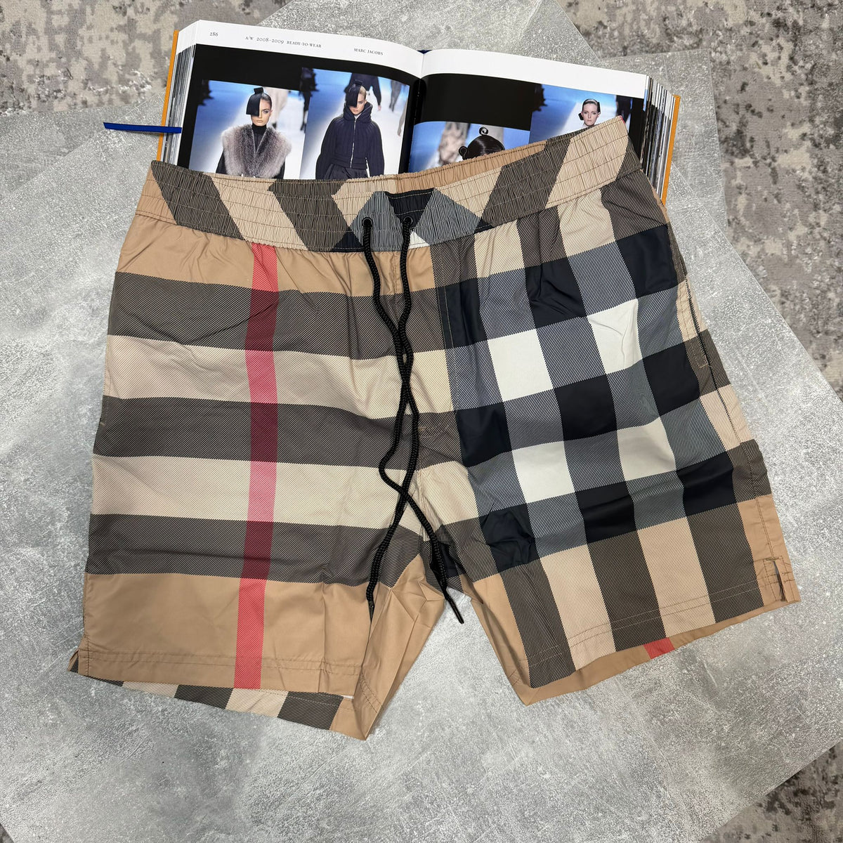 Burb shorts image 1