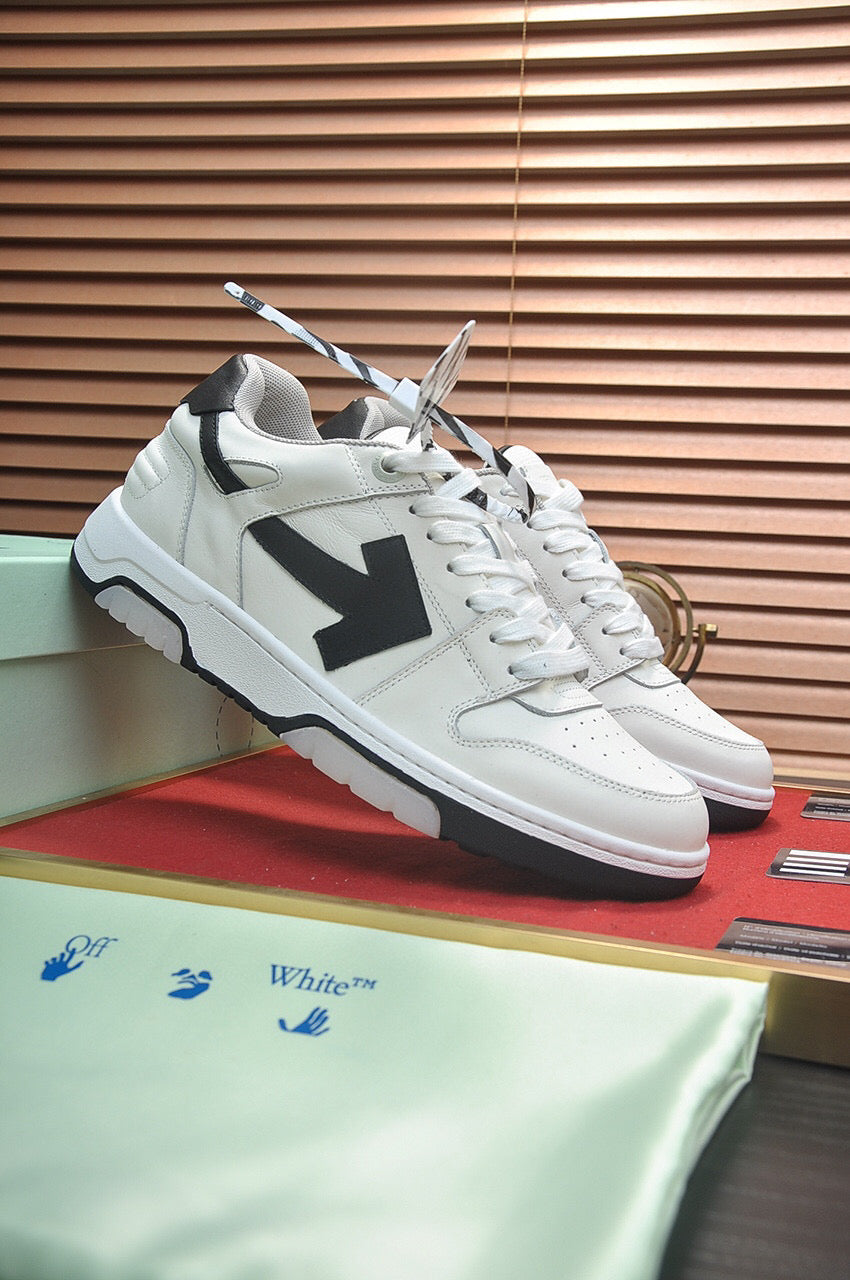 OW LOW BLACK image 0