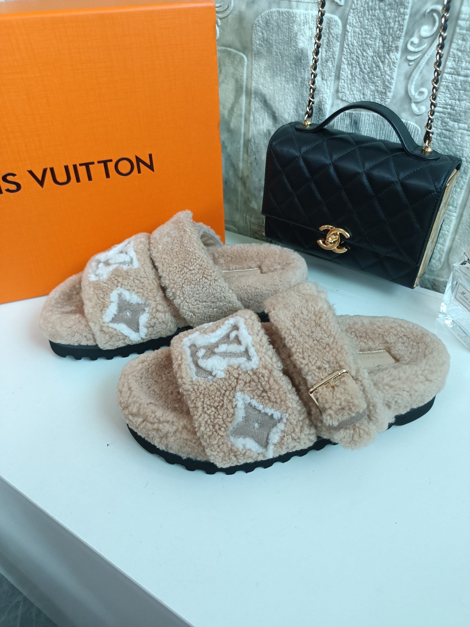 FLUFFY MONOGRAM SANDAL image 4