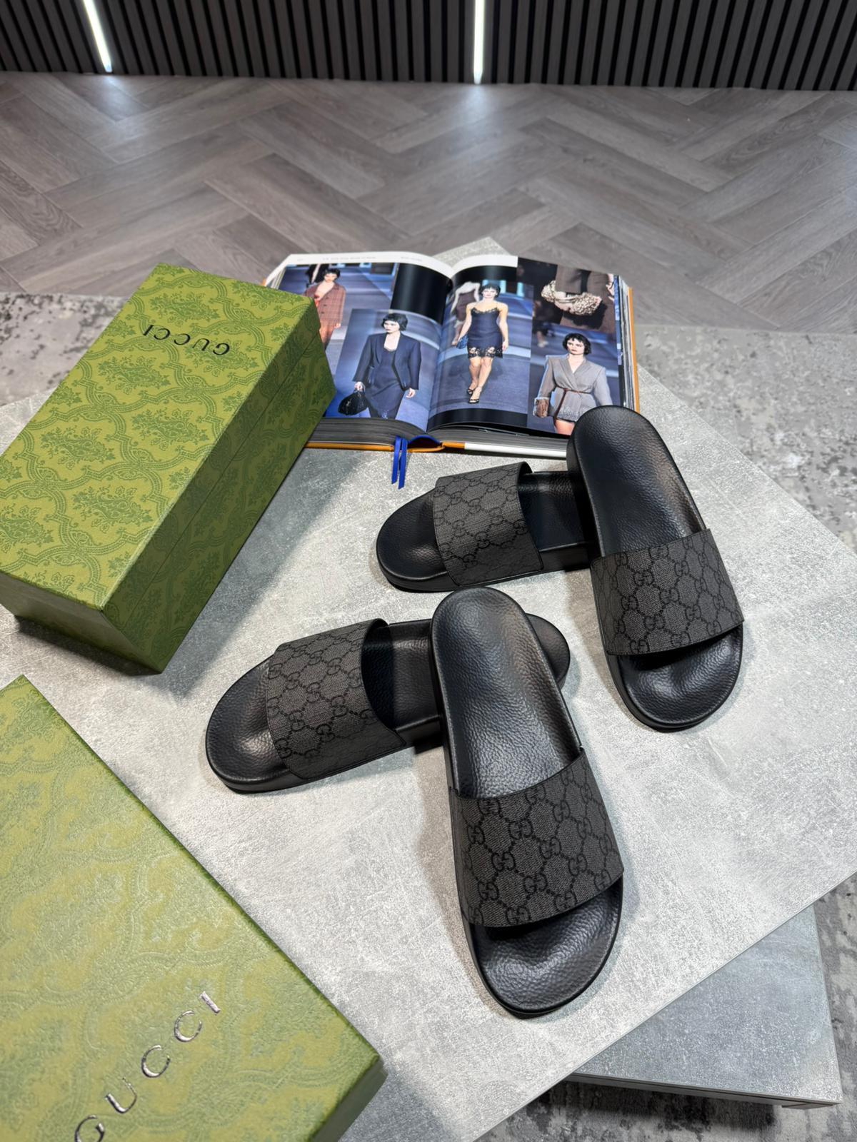 UCCI Sliders image 5