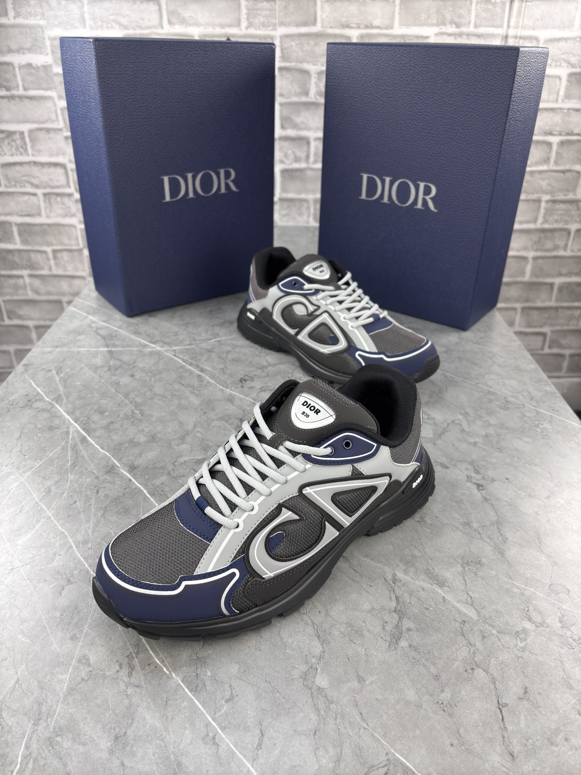 B30 BLACK BLUE image 1