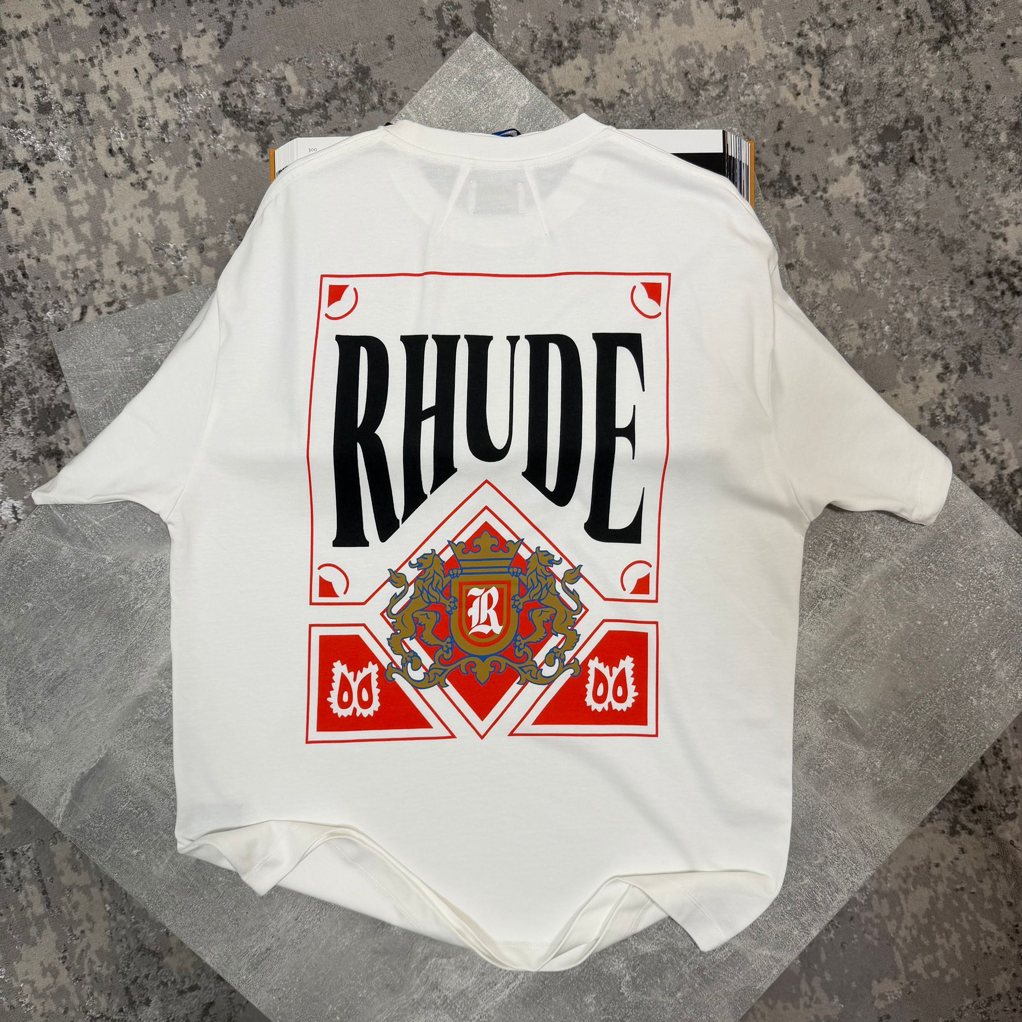 Hude Tshirt White image 1