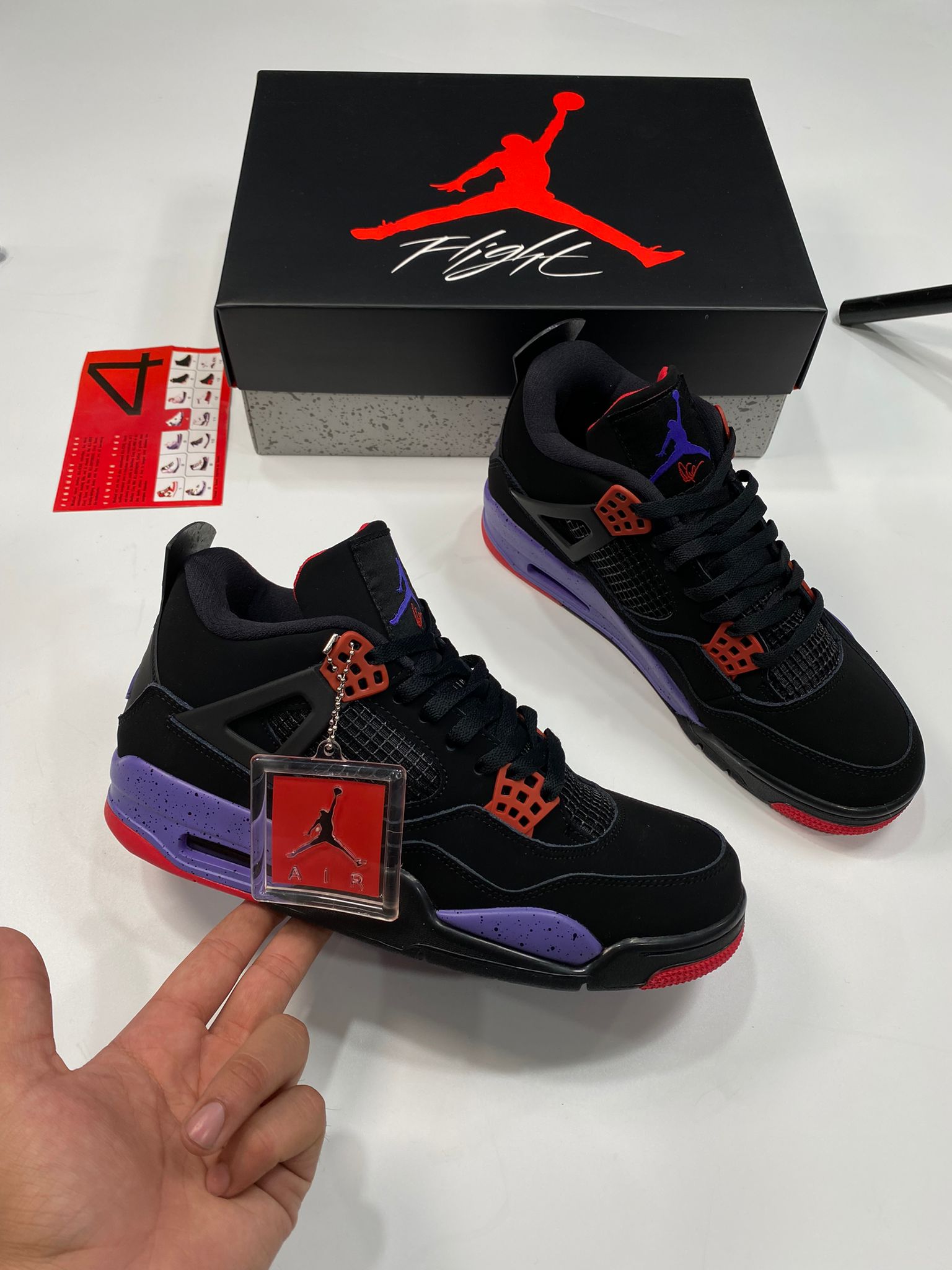 J4 BLACK image 2
