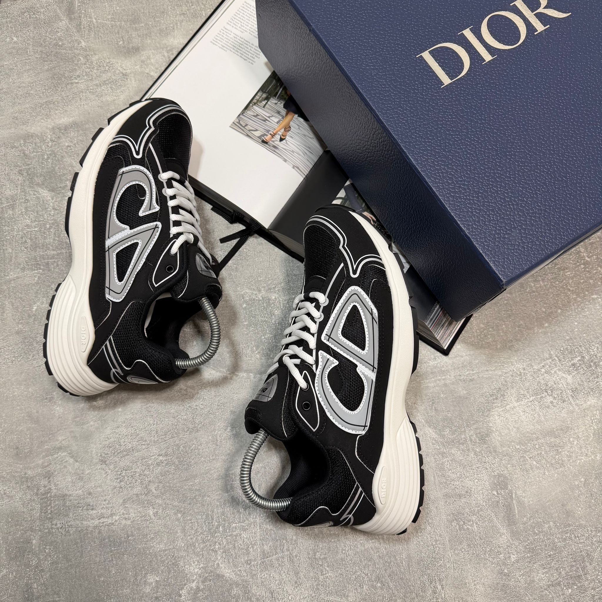 B30 Black n White image 1