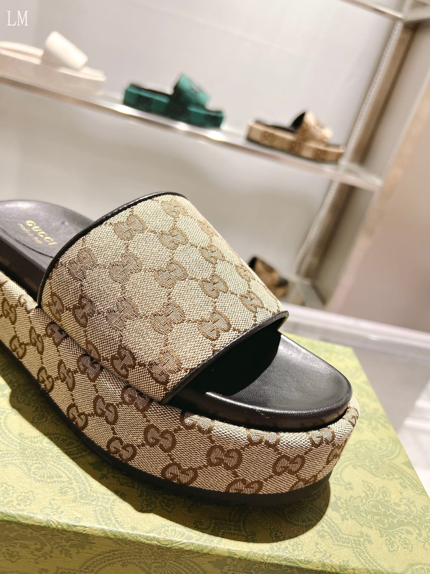 GUCCl PLATFORM image 3