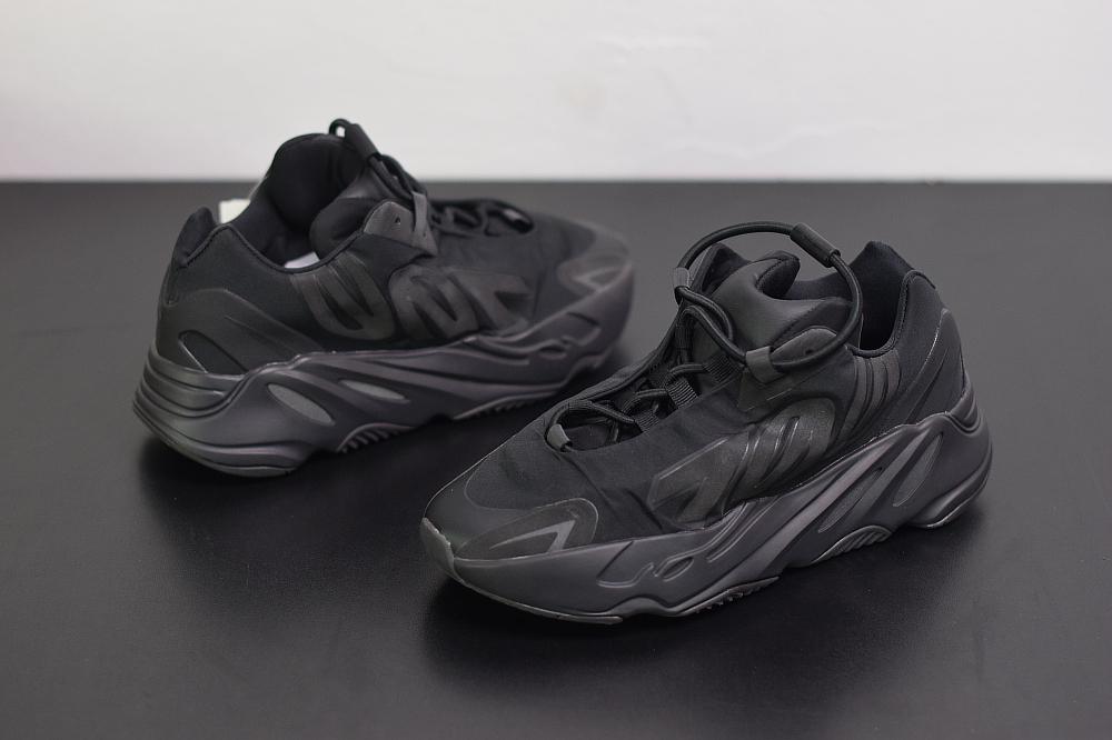 700 V3 BLACK image 2