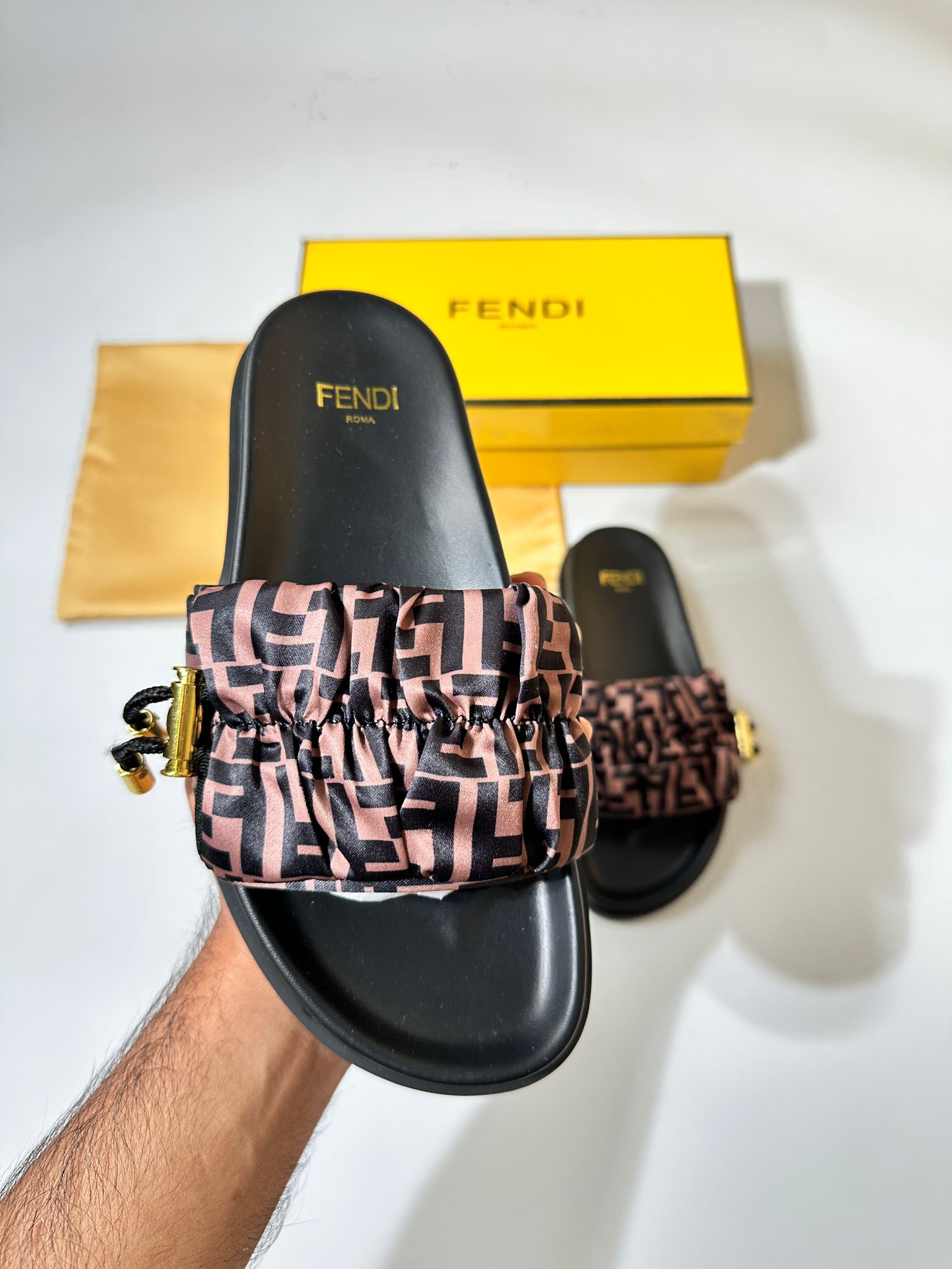 FF SILK SLIDES image 8