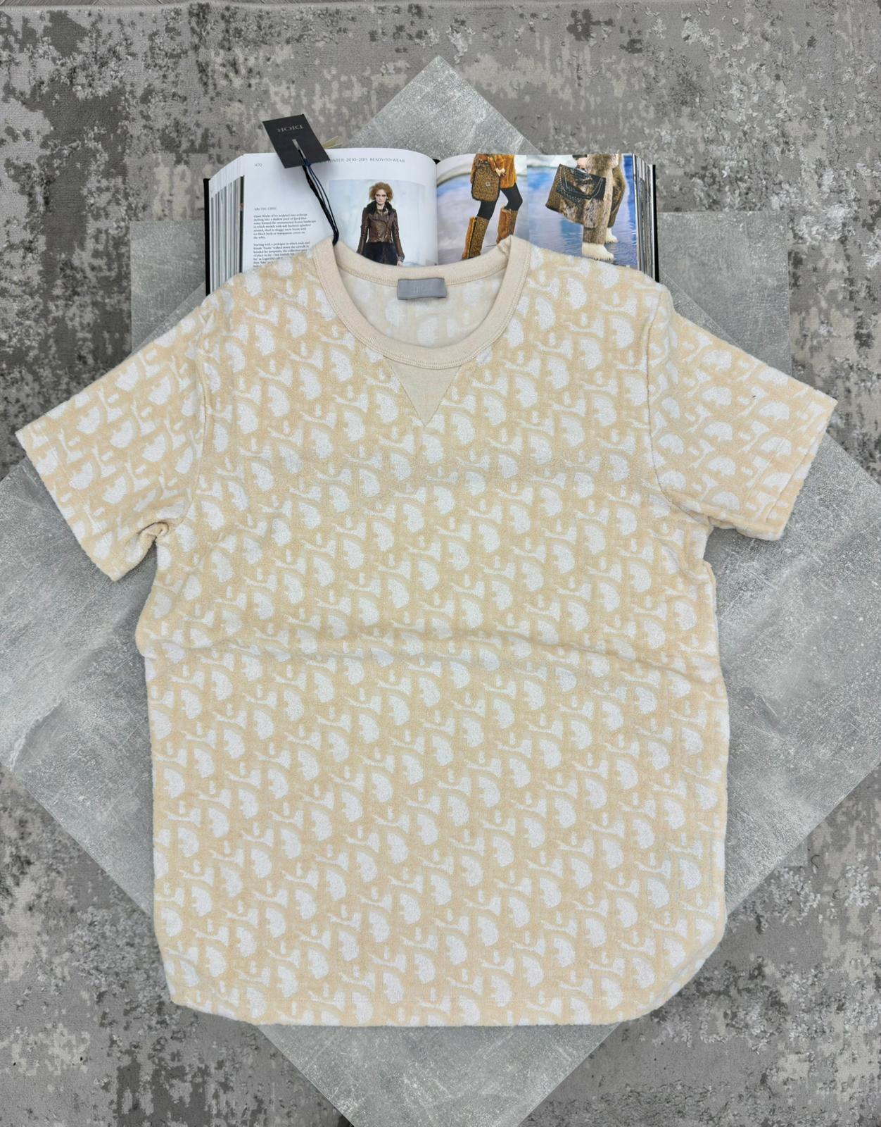 CD Tshirt Cream image 0