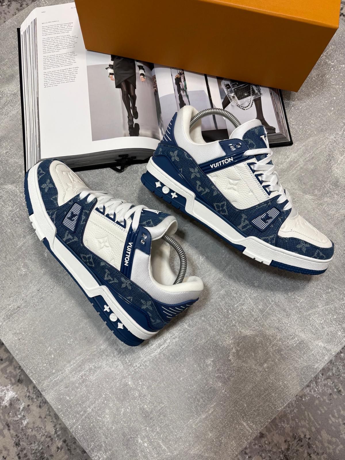 LV Sneaks Blue image 3