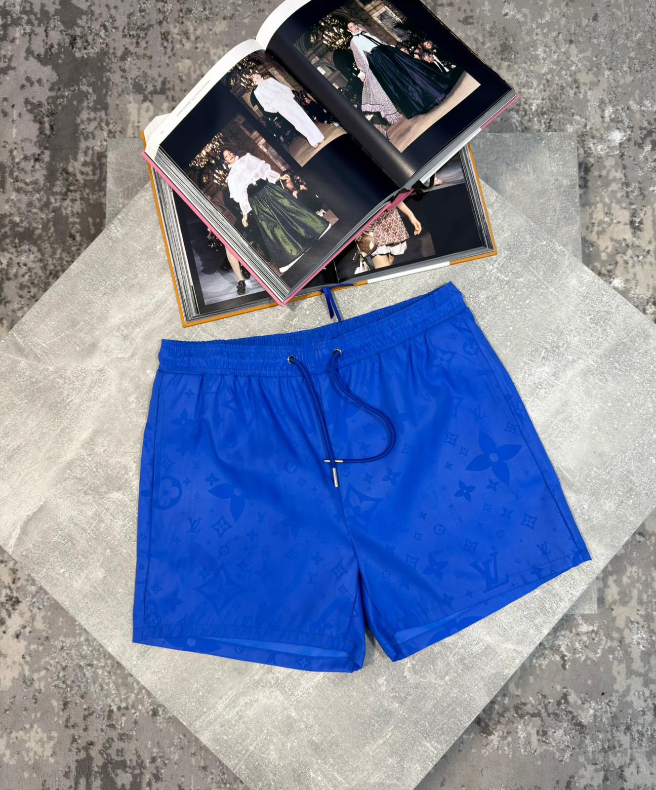 Lv shorts image 0