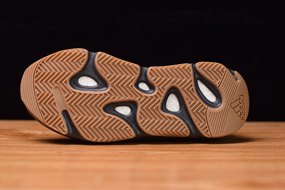 700 BLACK GUM SOLE image 6