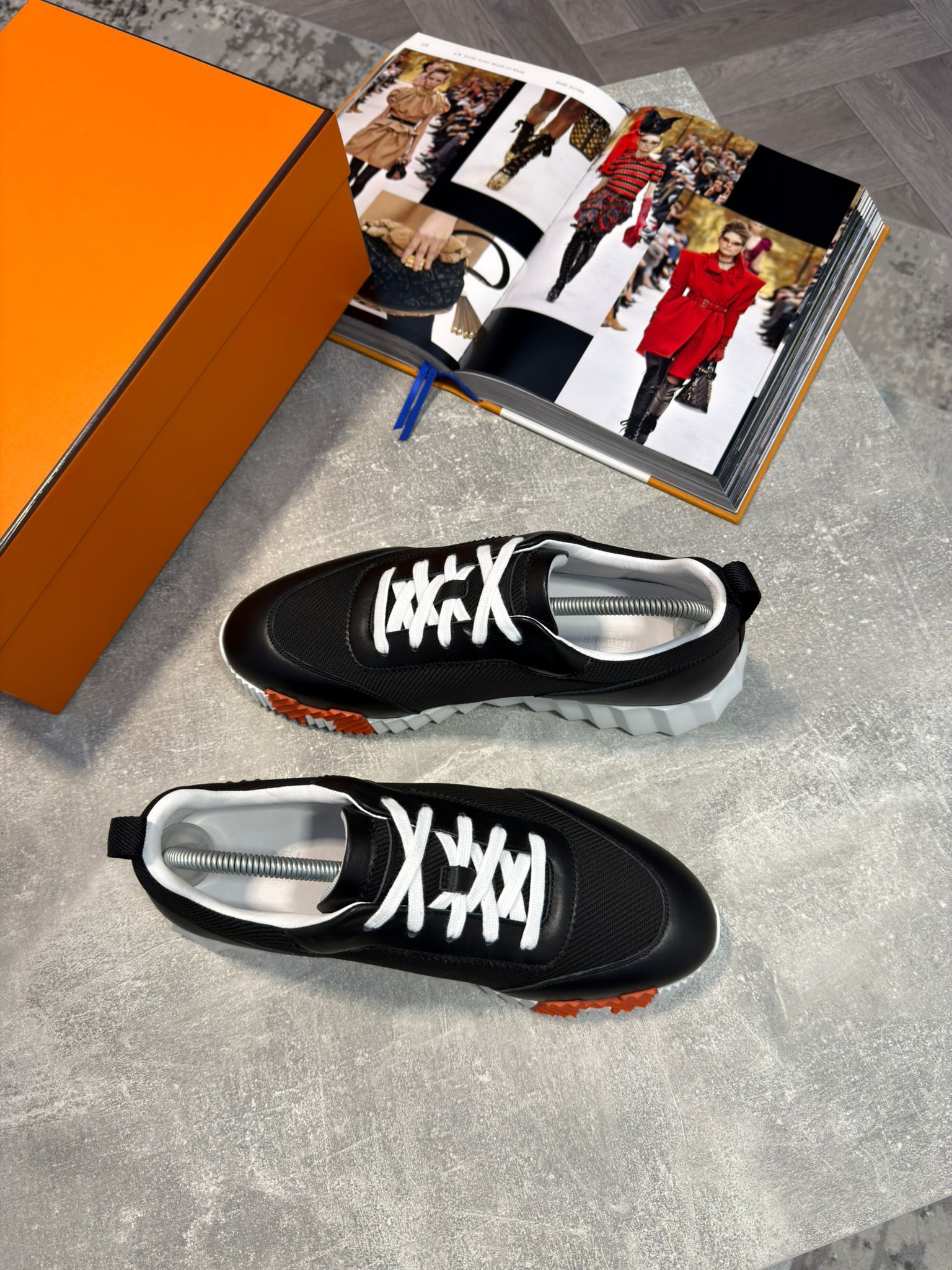 Herm Trainers image 3