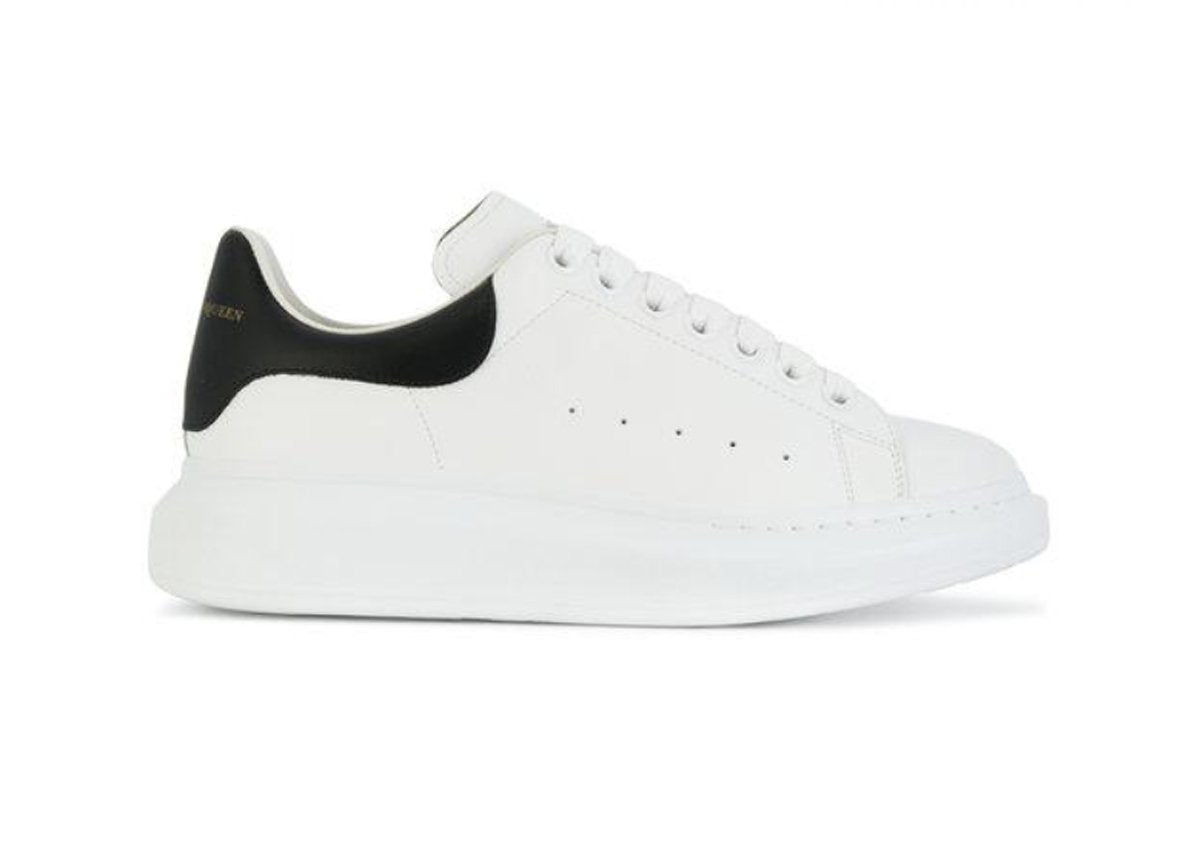 MQ' WHITE SUEDE image 0