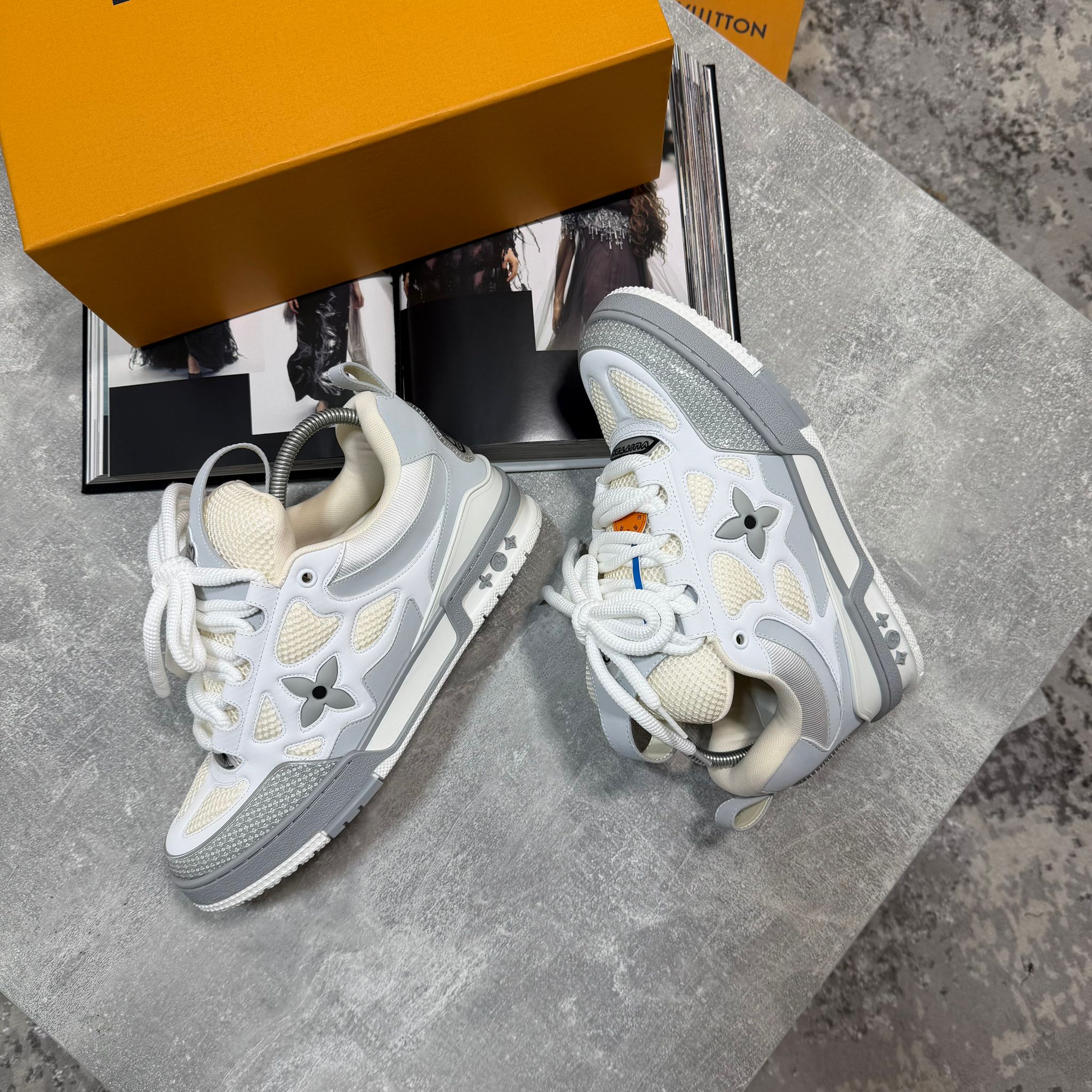 LV skates image 0
