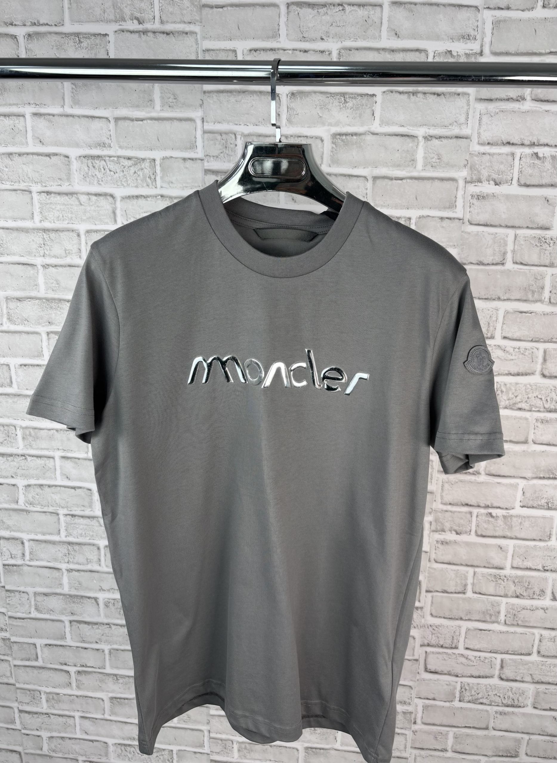 CLER EMBELLISHED LOGO TEE GREY - XL image