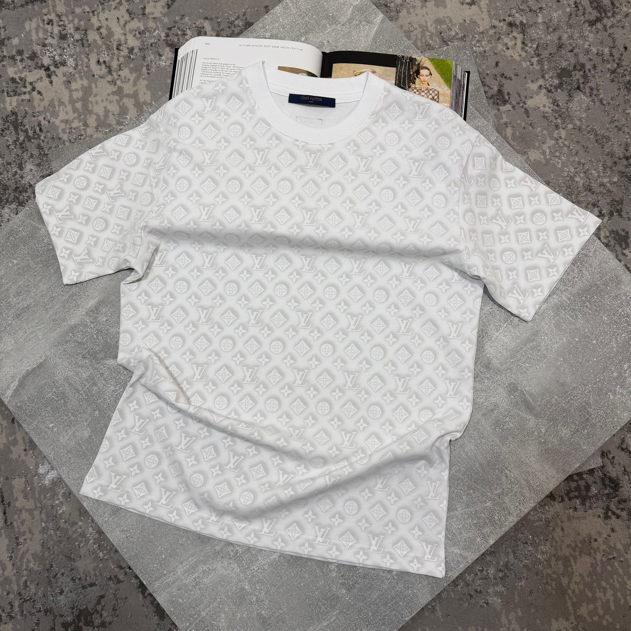 LV Tshirt White image 0