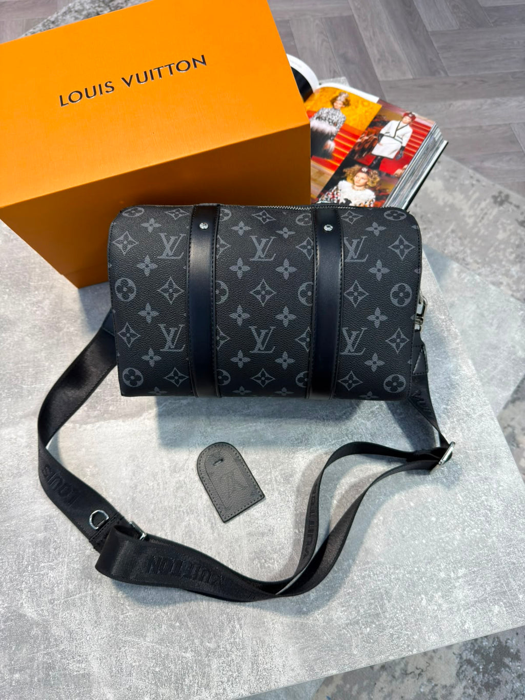 Lv Mens bag image 3