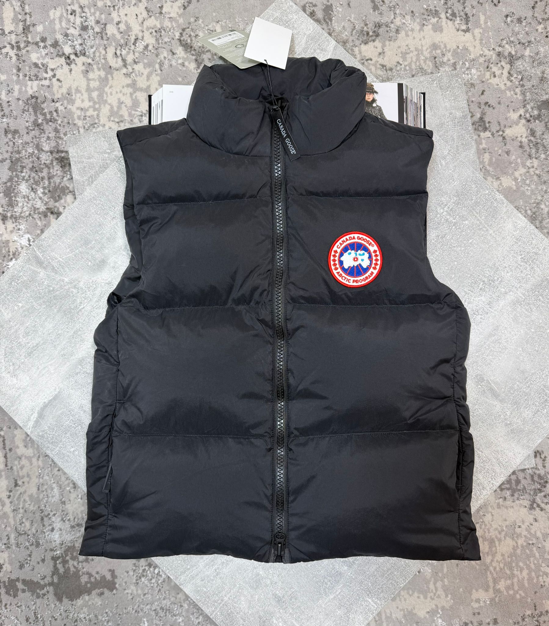 CG Warmer Black image 0