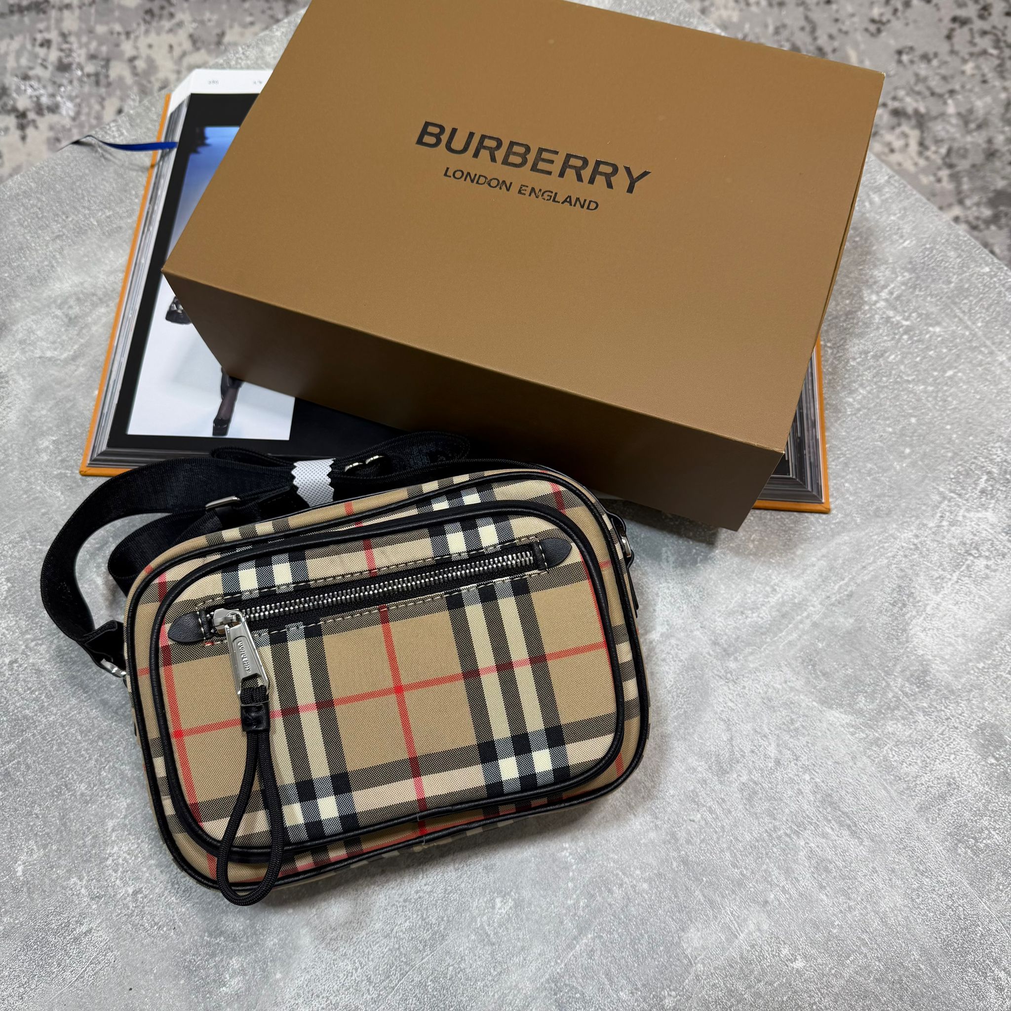 Burb Messenger bag image 0