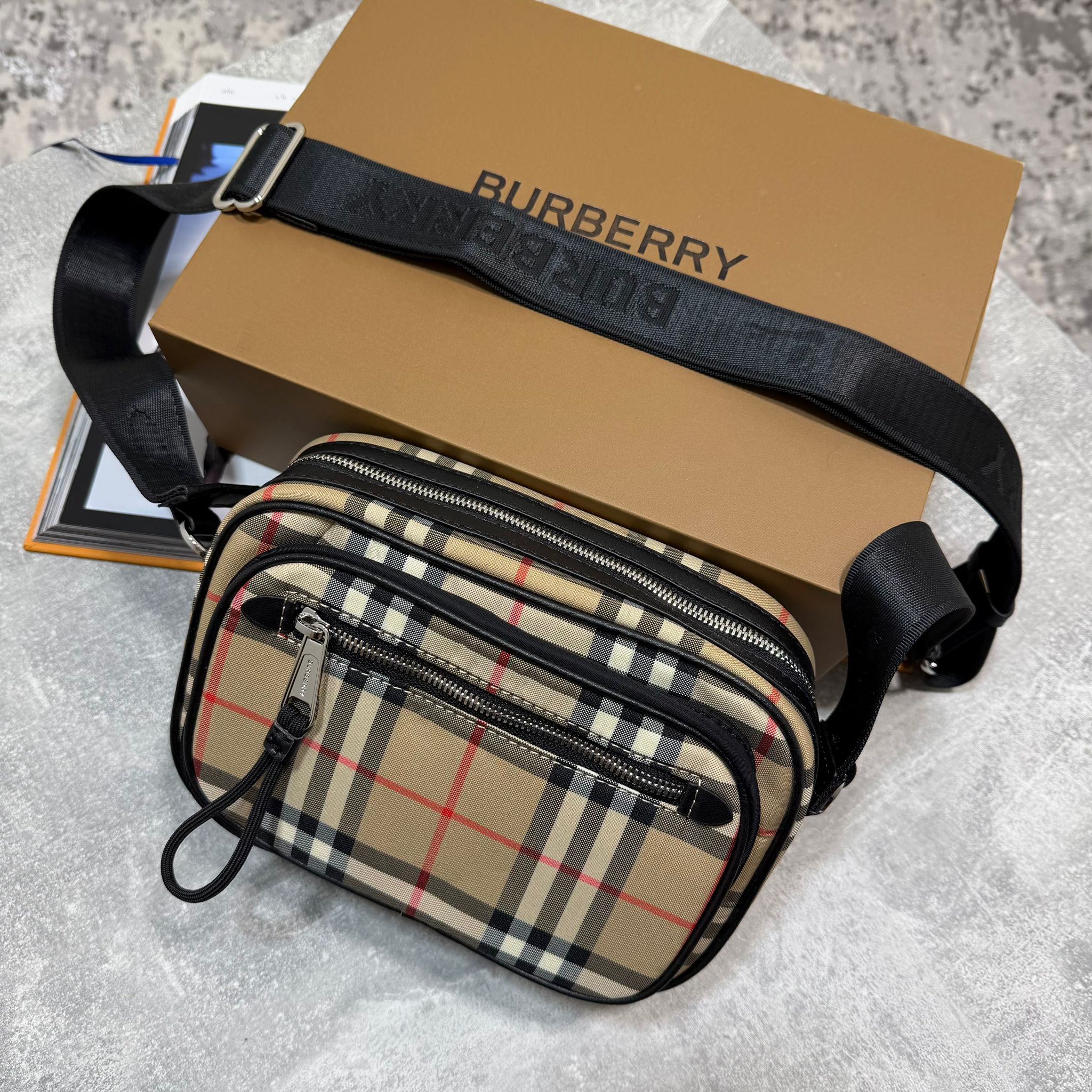 Burb Messenger bag image 2