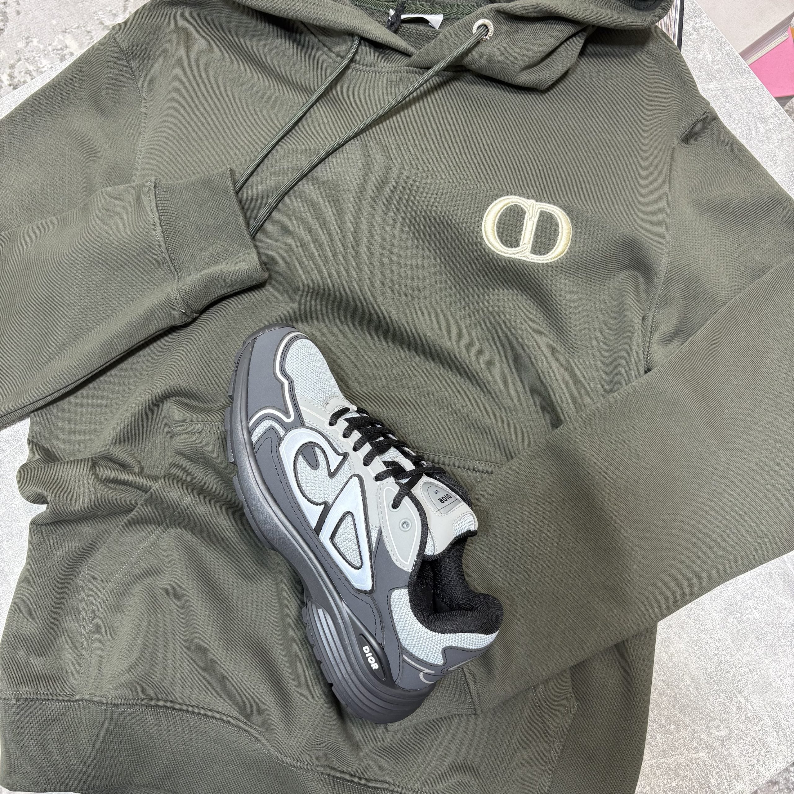 IOR Hoodie Khaki image 1