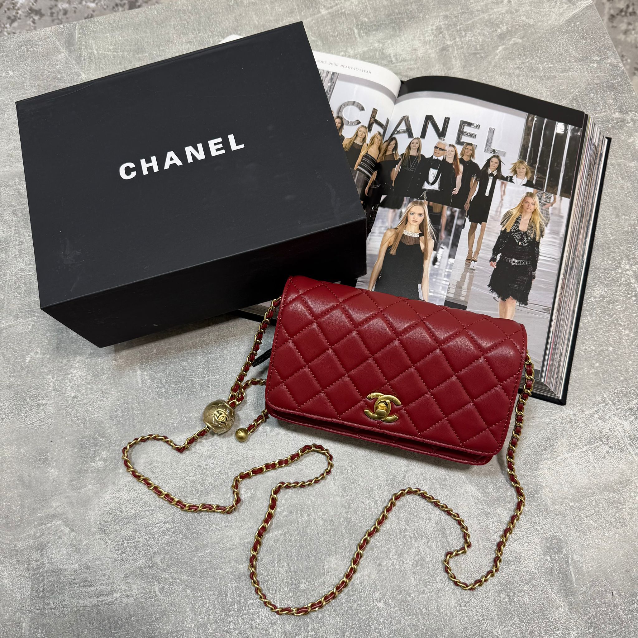 CHN Bag Burgandy image 2