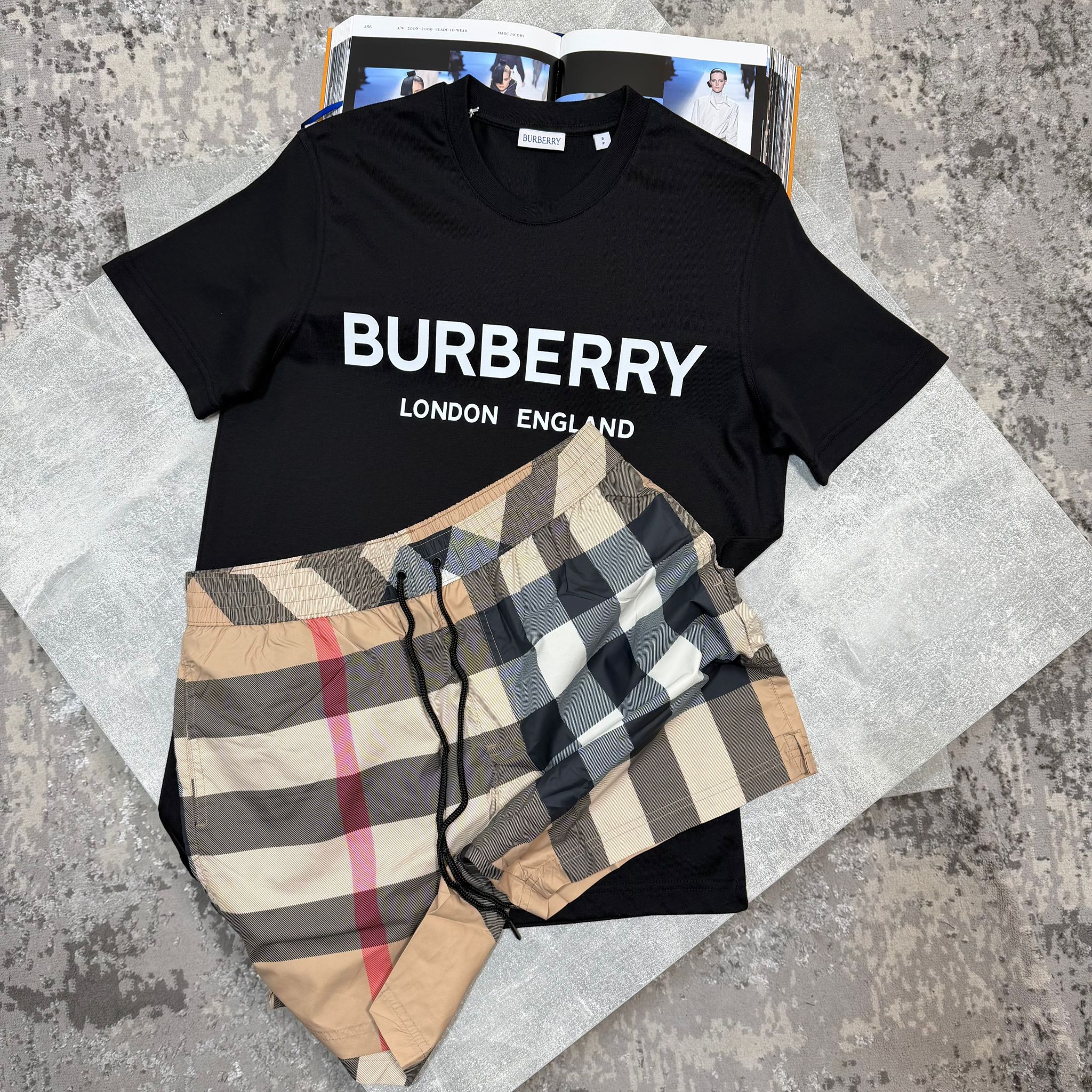Burb Tshirt Black image 2