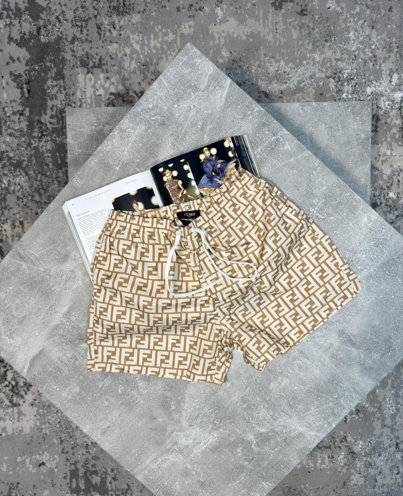 Fendi shorts image 0