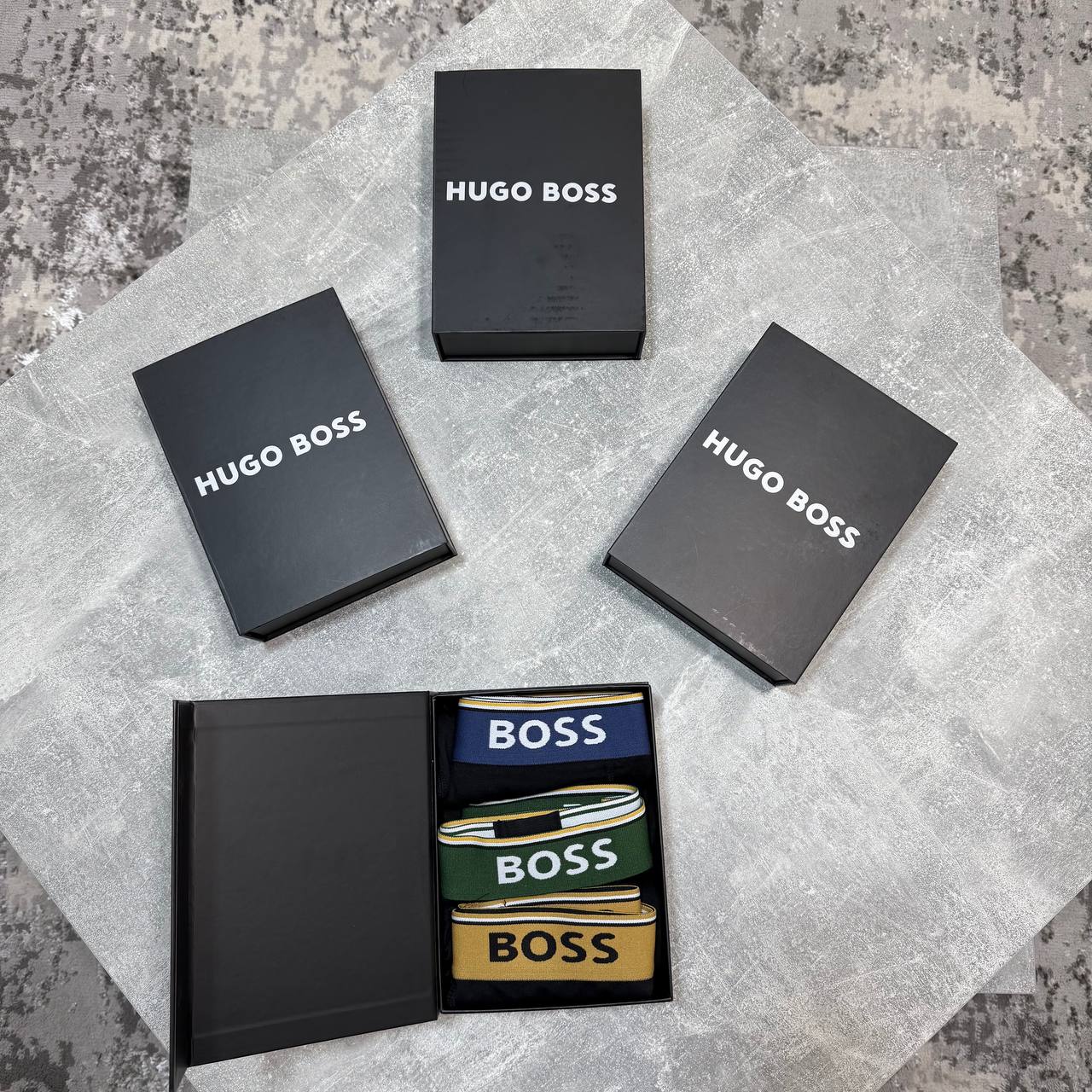 Hugo Boxer set image 1