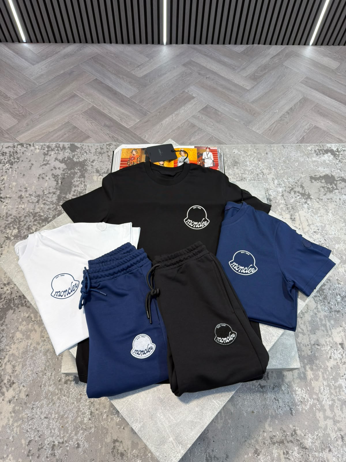 MNCLR Tshirt Navy image 1