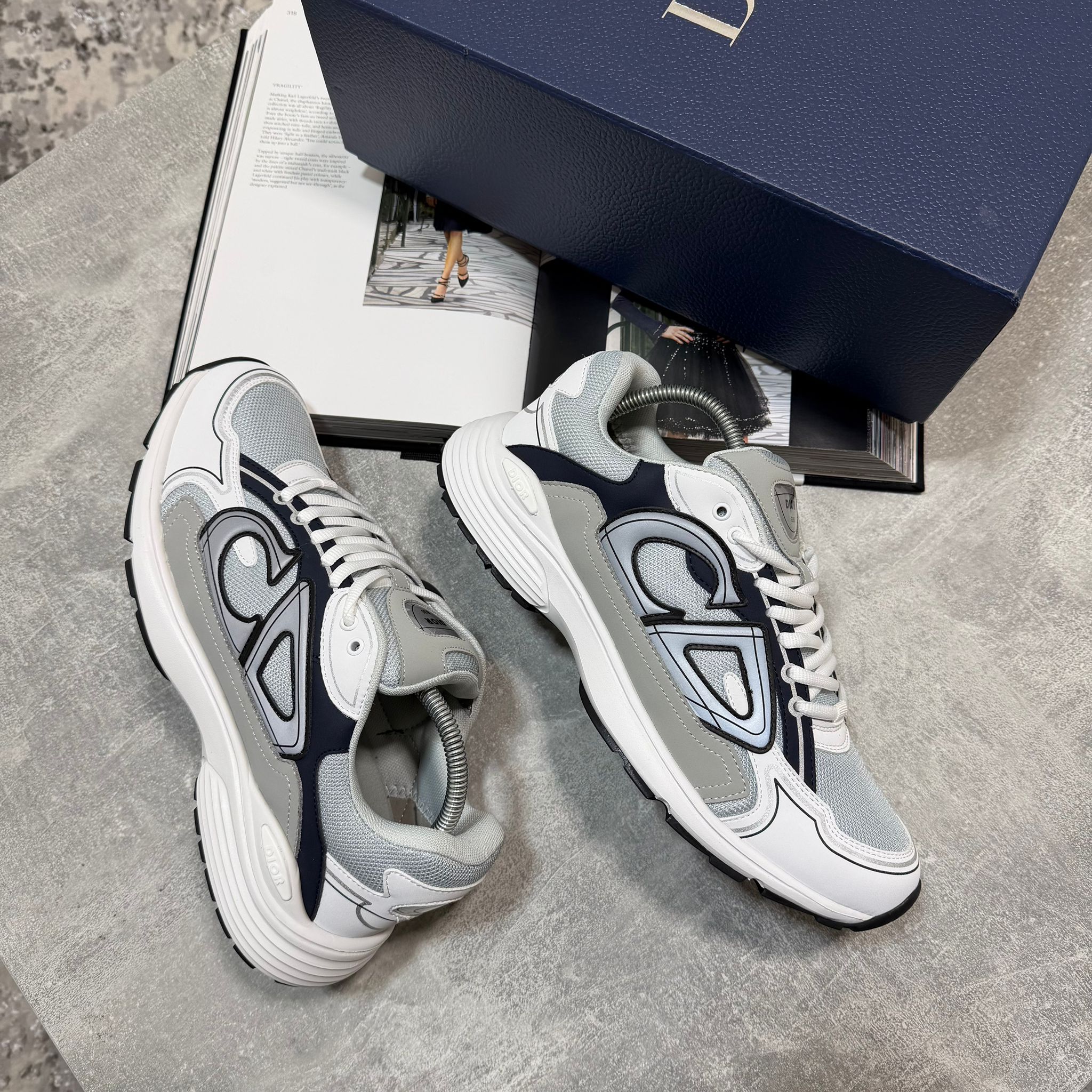 B30 White n Grey image 0