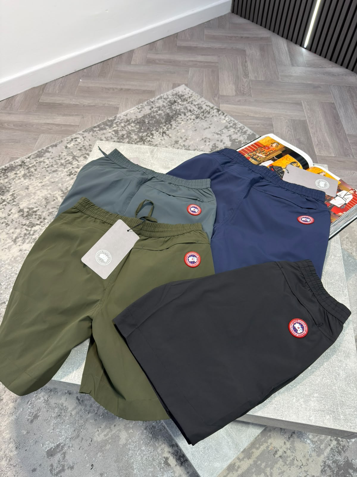 Goose shorts Green image 3