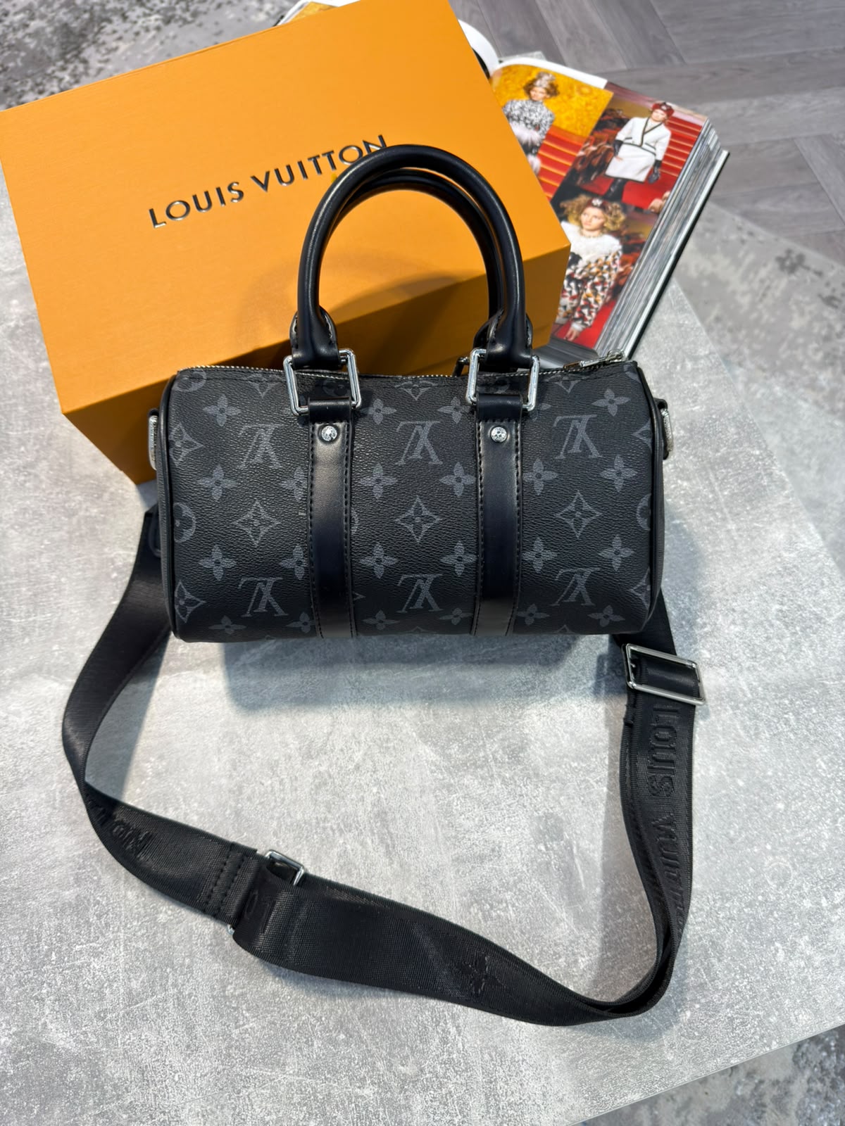 Lv Mens bag image 0