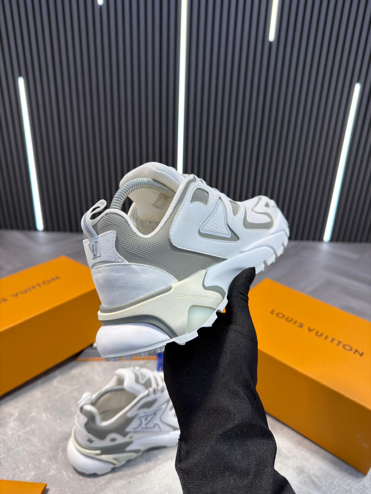 LV Tactics White image 5