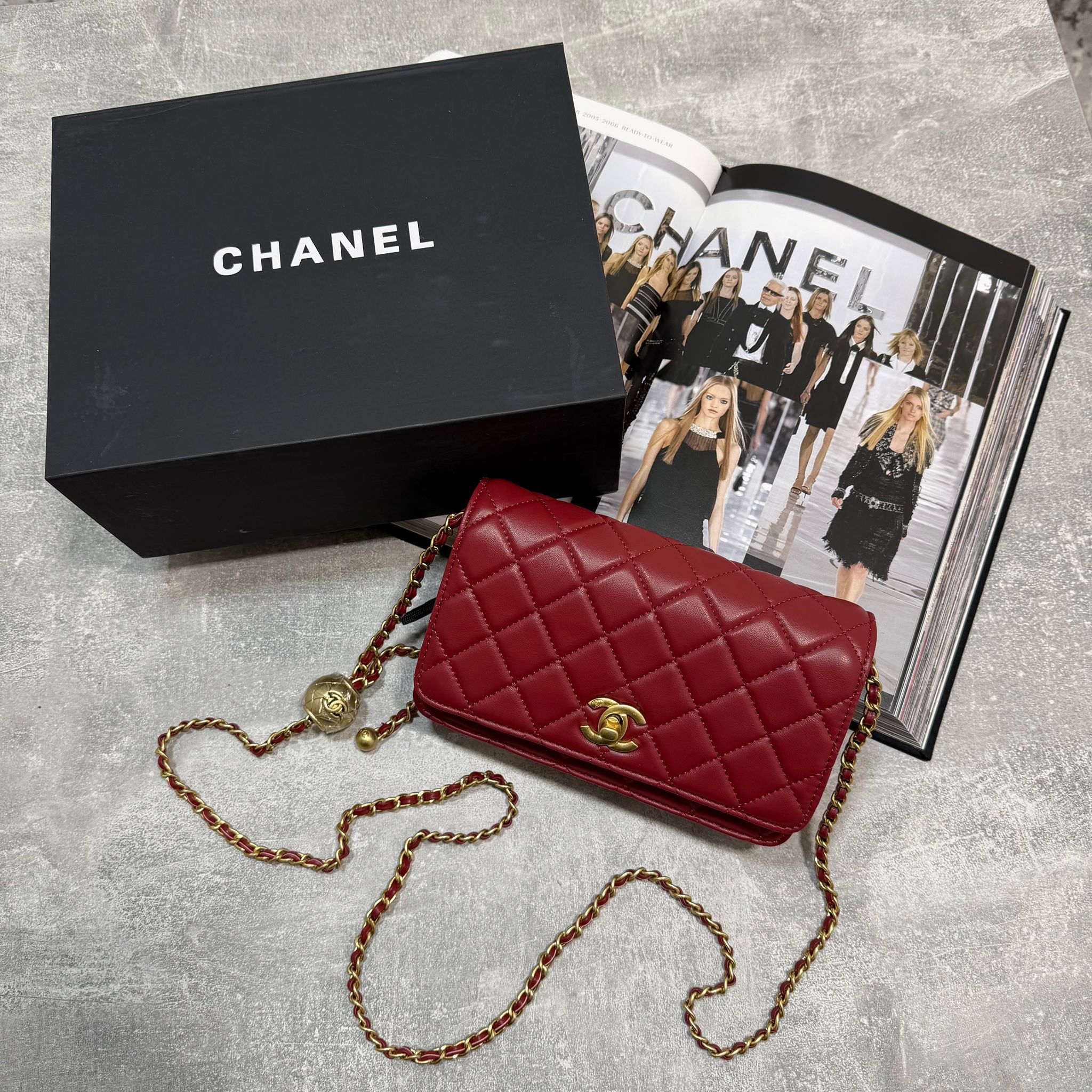 CHN Bag Burgandy image 0