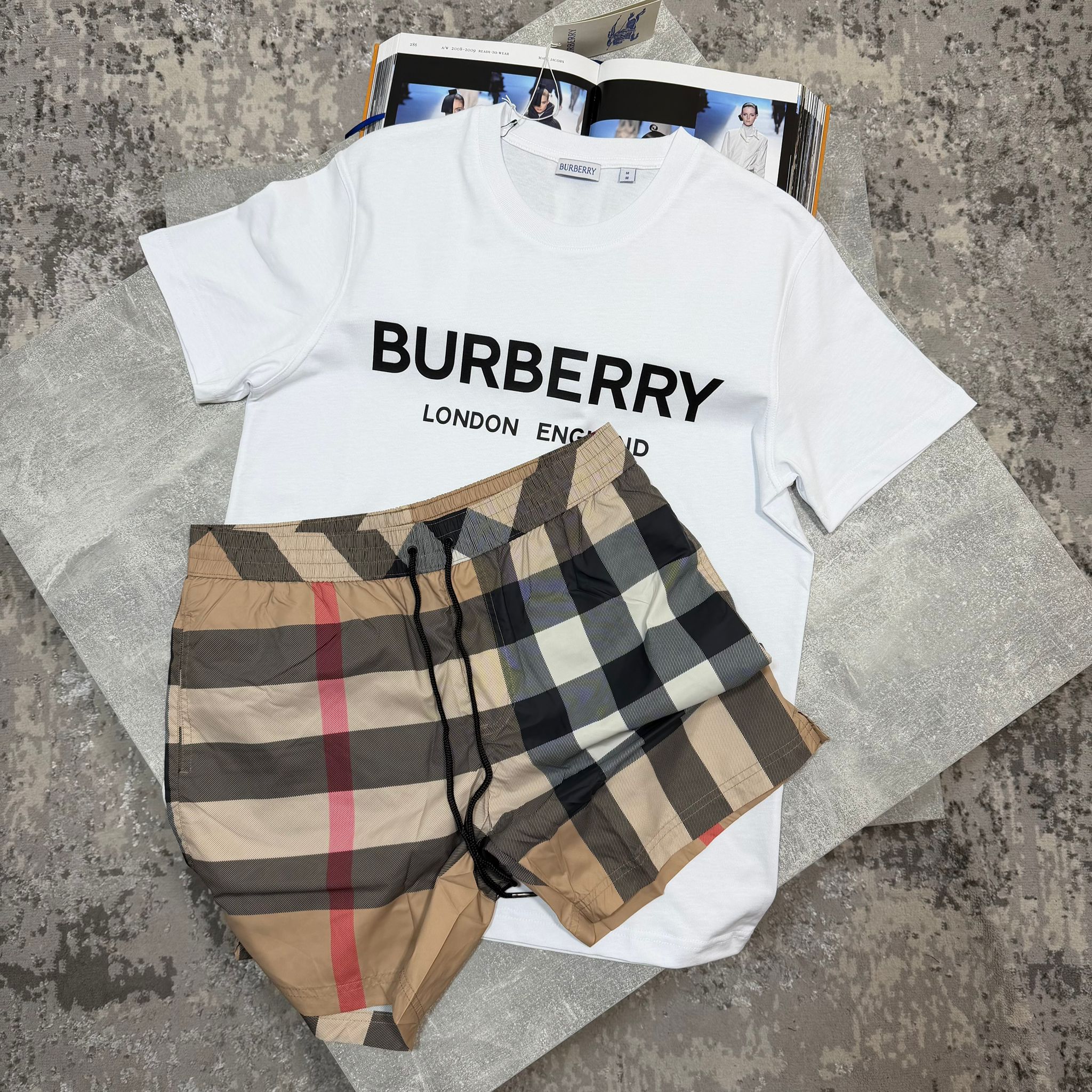 Burb Tshirt White image 1