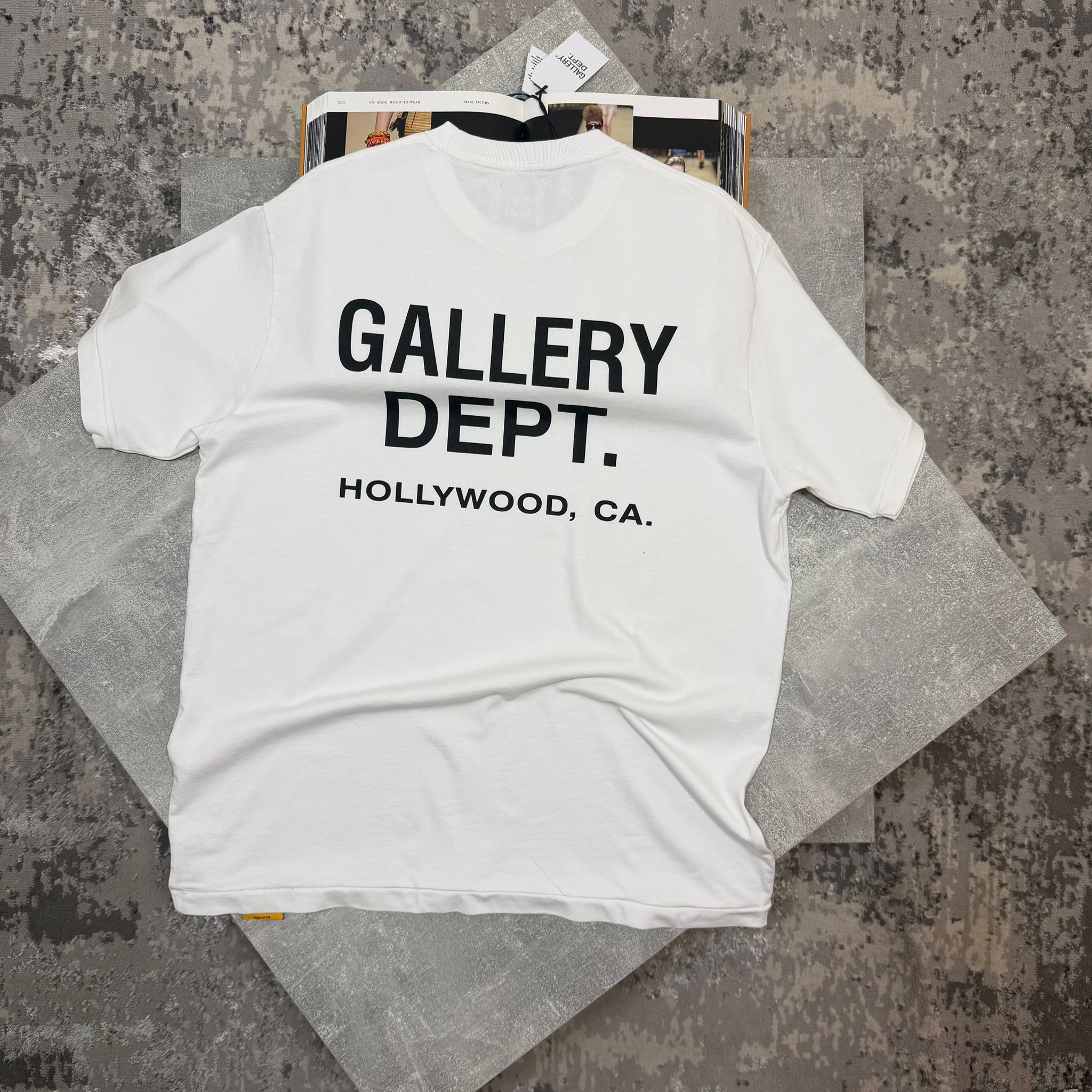 GD Tshirt Beige image 1