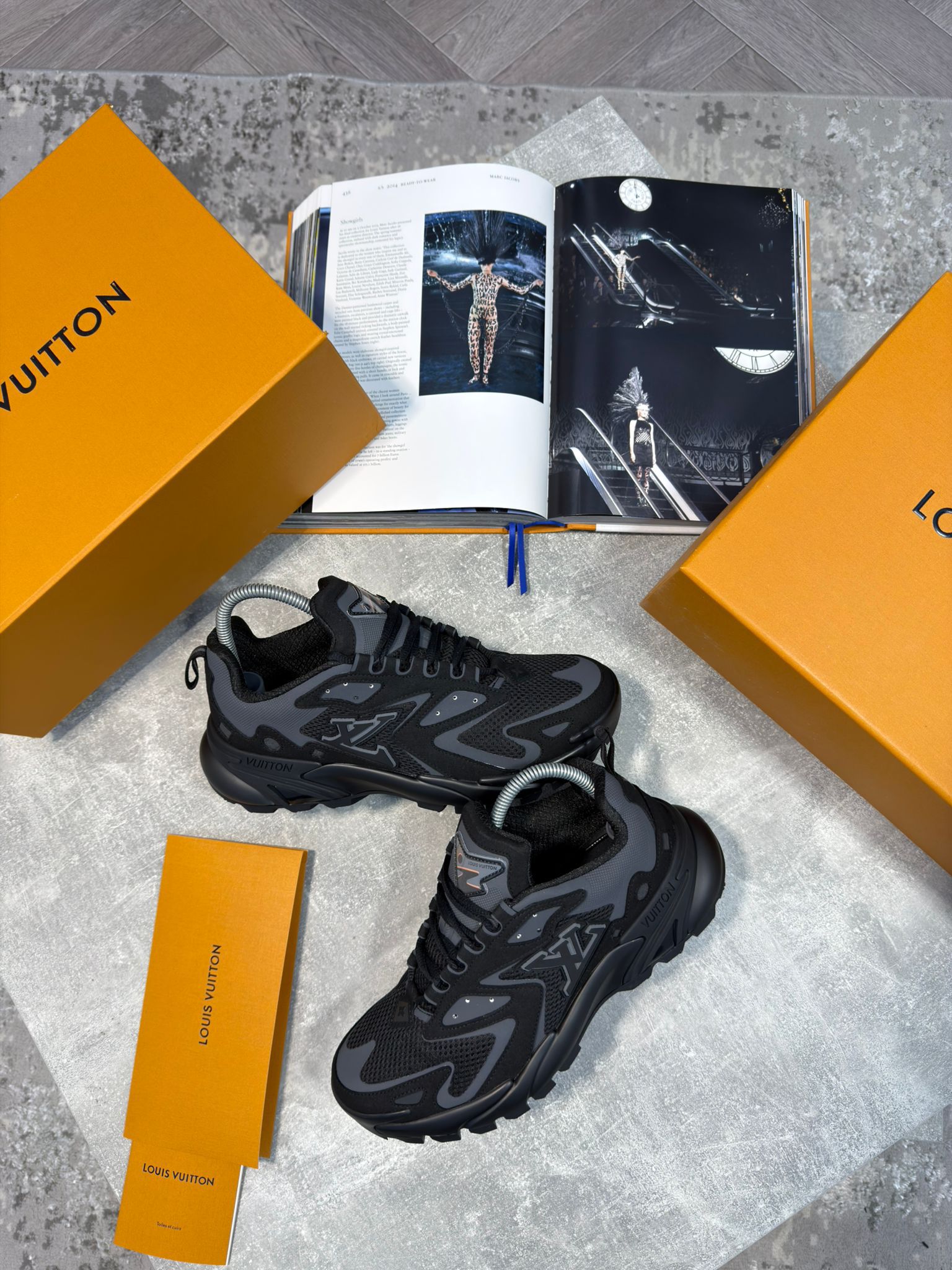 LV Tactics Black image 3