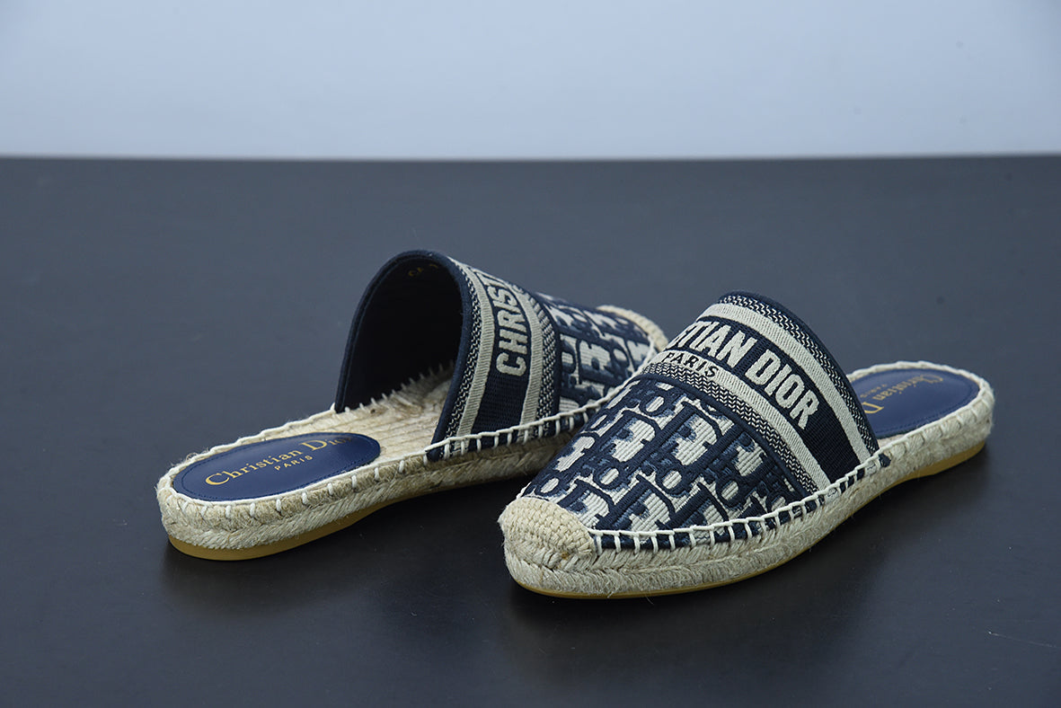 NAVY CD SANDAL image 0