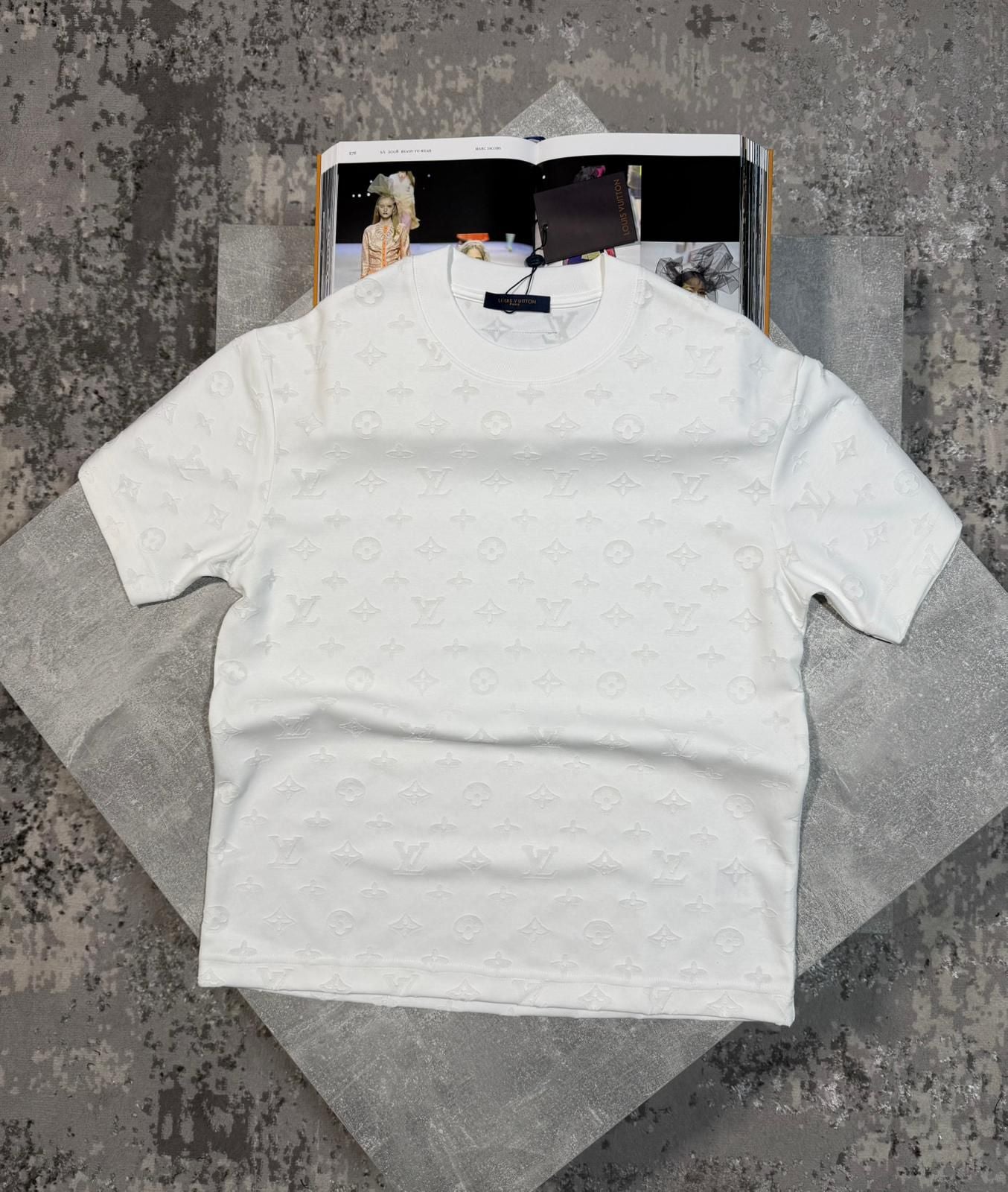 LV Tshirt White image 0