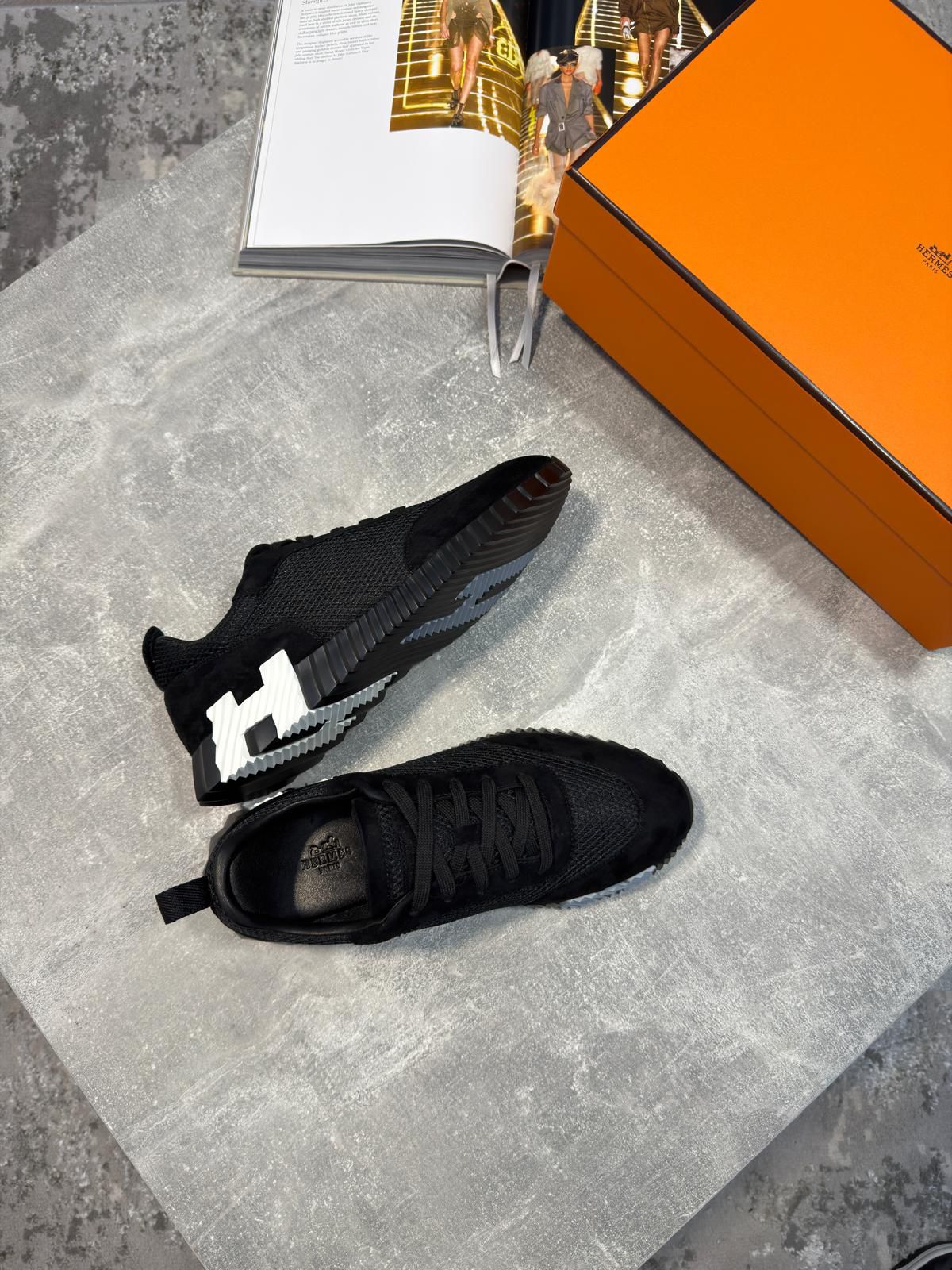 Hermes Trainers White &amp; Grey image 1