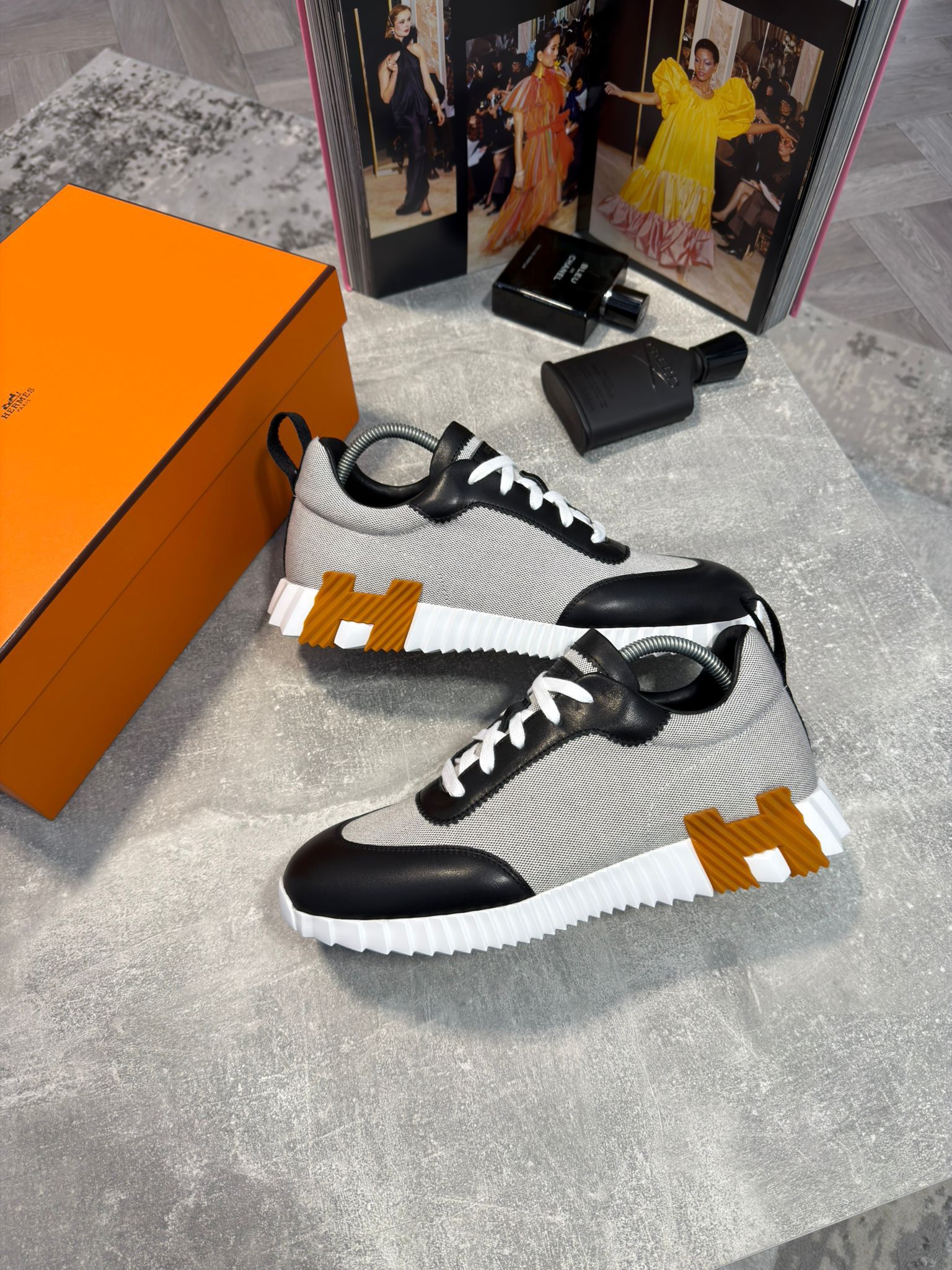 Herm Trainers image 0
