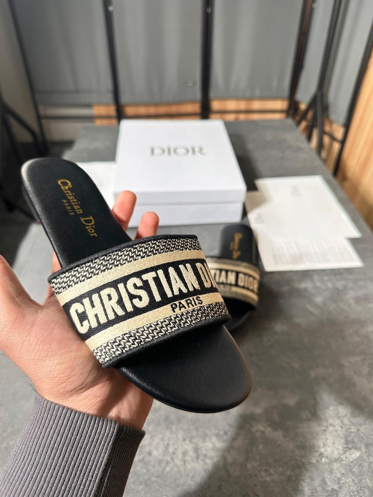 DIOR SLIDE image 2